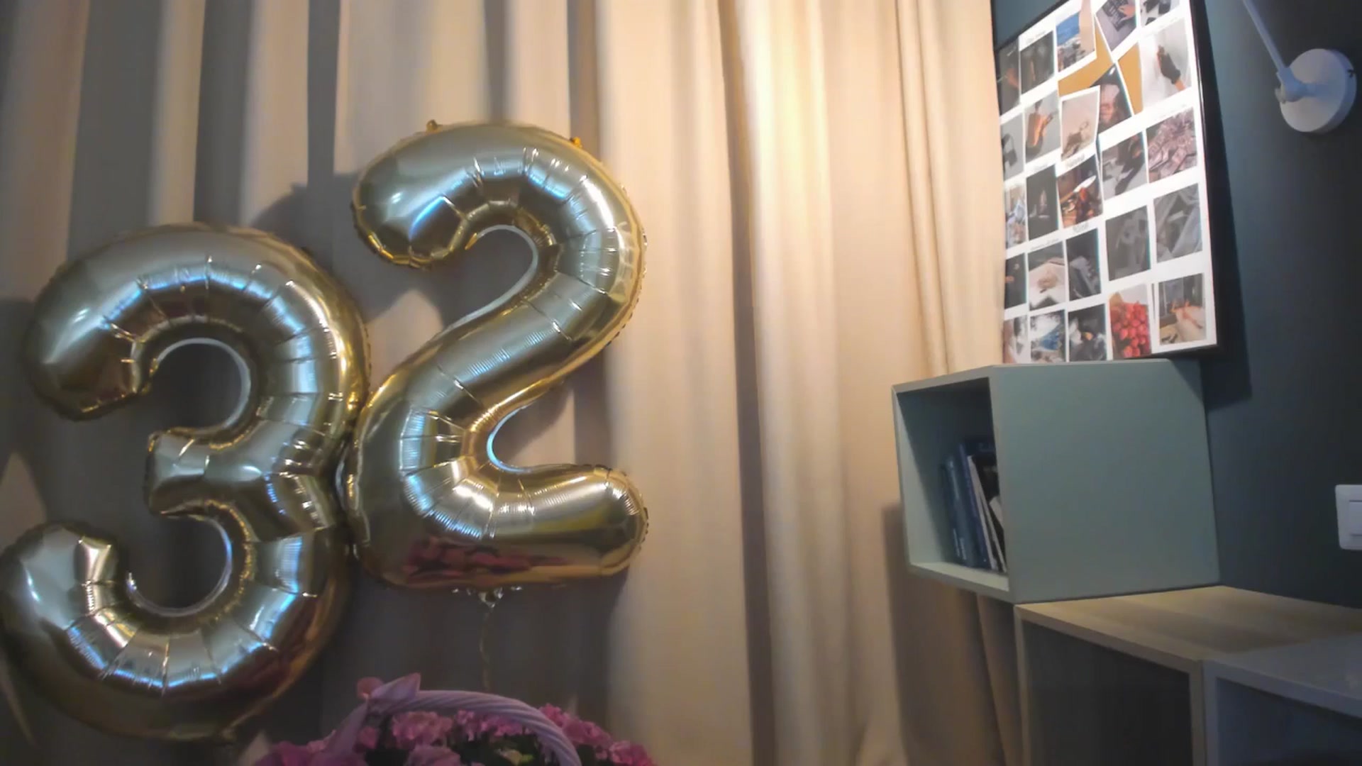 Gallery image thumbnail from Eve___'s myfreecams stream on, 03/17/2025, 17:43 image 6 of 20