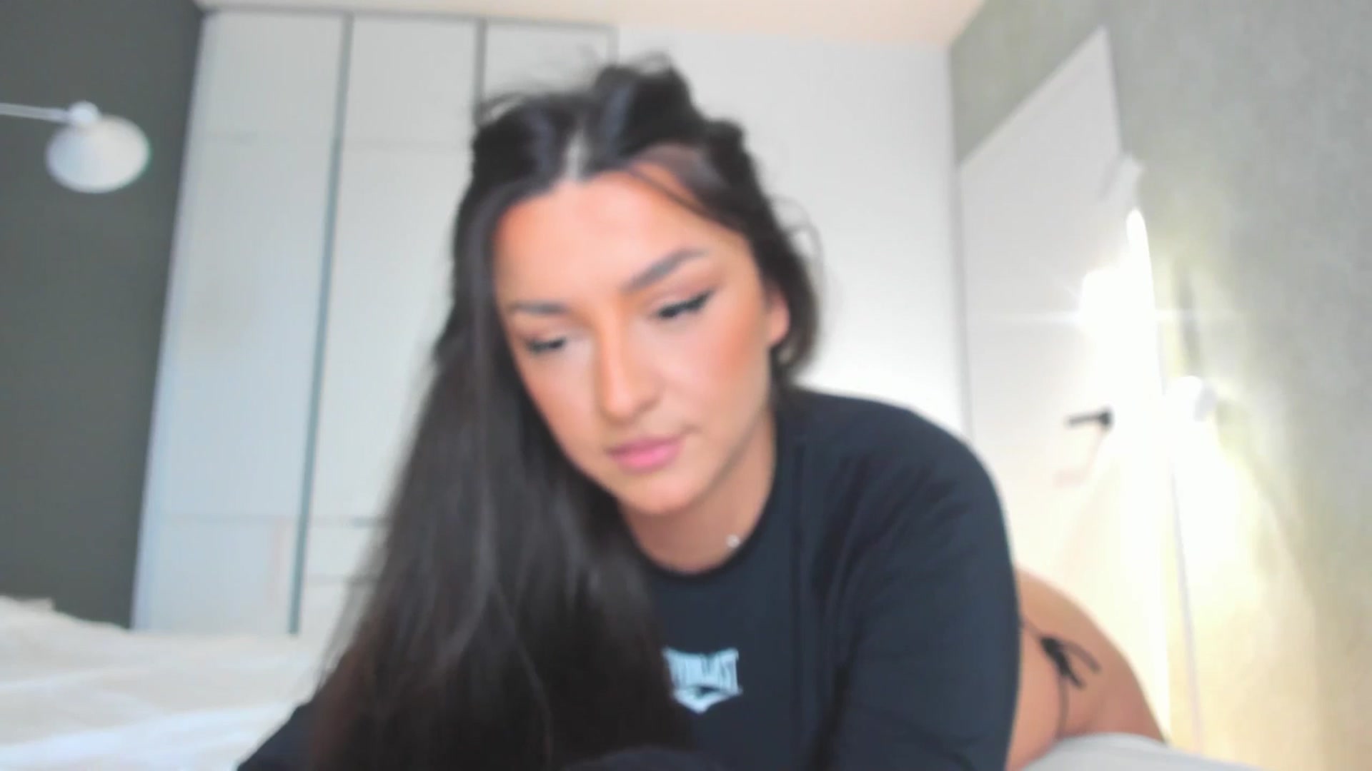 Gallery image thumbnail from Eve___'s myfreecams stream on, 03/27/2025, 14:50 image 13 of 20