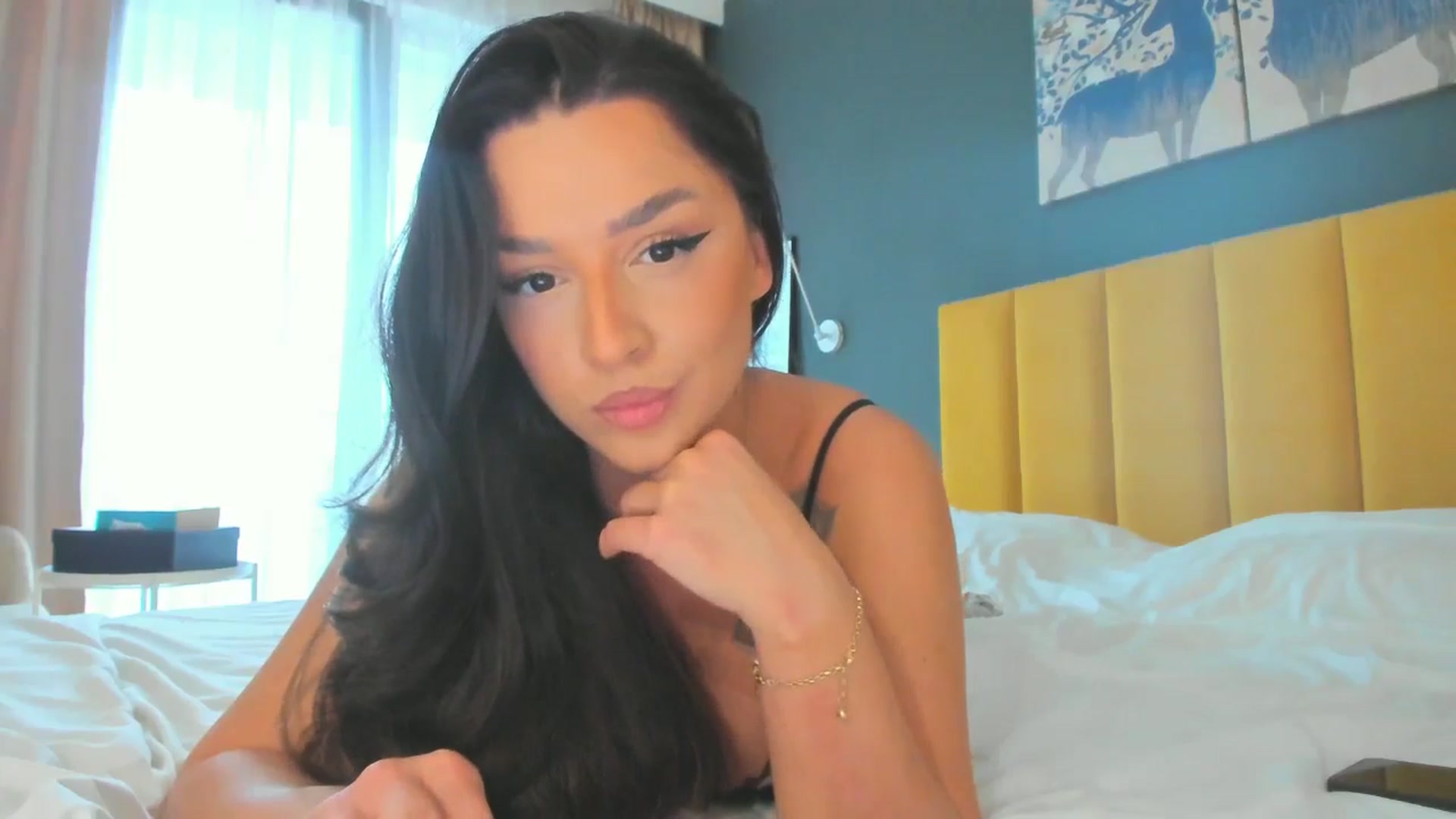Gallery image thumbnail from Eve___'s myfreecams stream on, 03/28/2025, 15:34 image 2 of 20