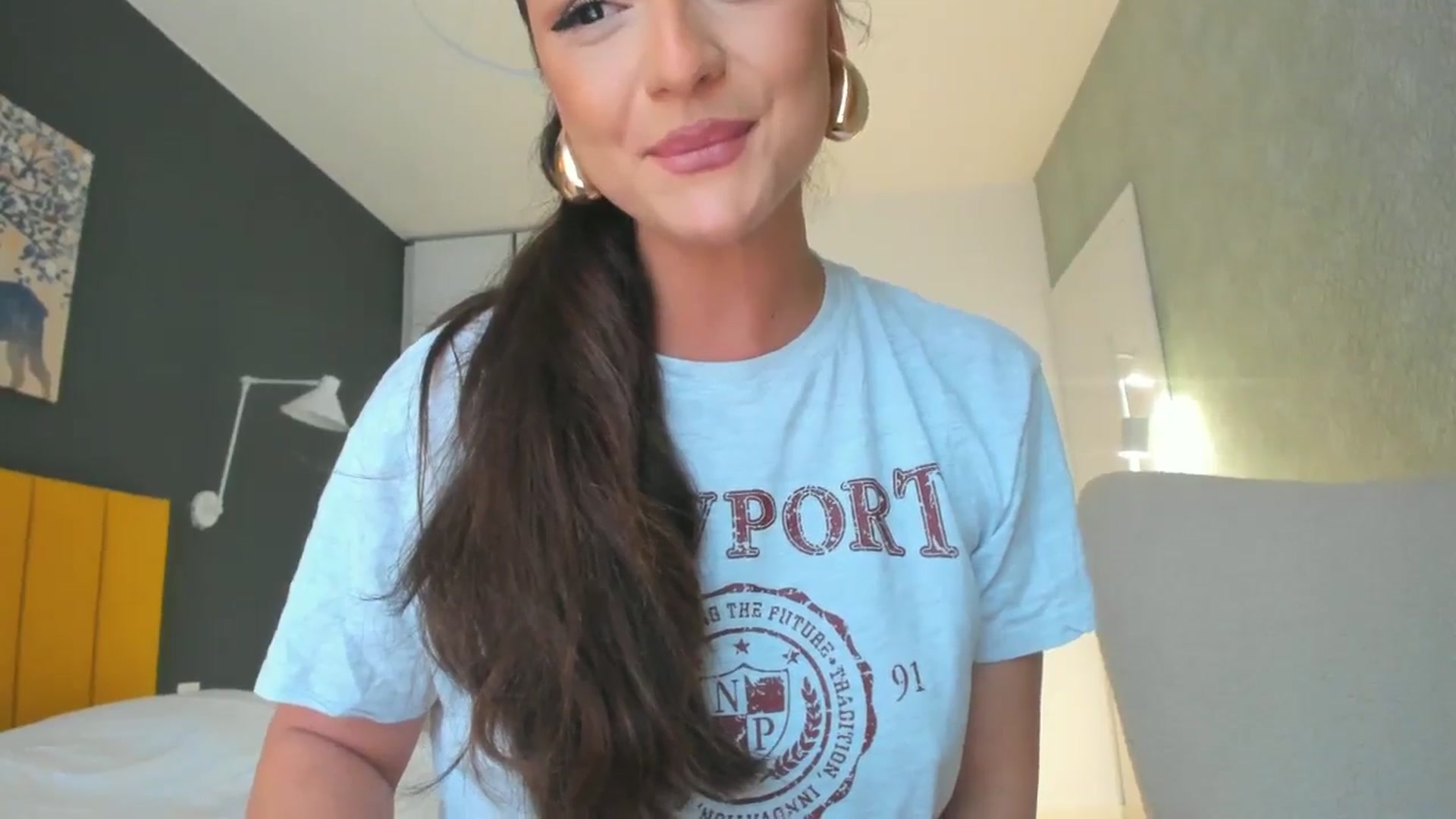 Gallery image thumbnail from Eve___'s myfreecams stream on, 03/30/2025, 17:01 image 14 of 20