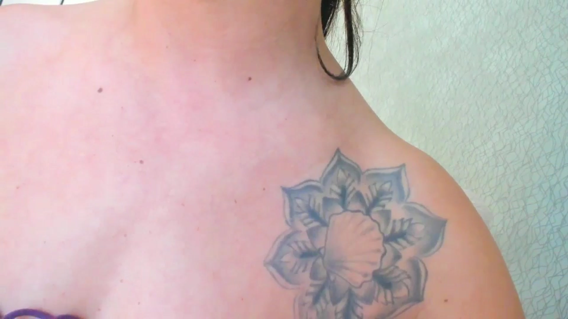 Gallery image thumbnail from Eve___'s myfreecams stream on, 03/30/2025, 17:01 image 15 of 20