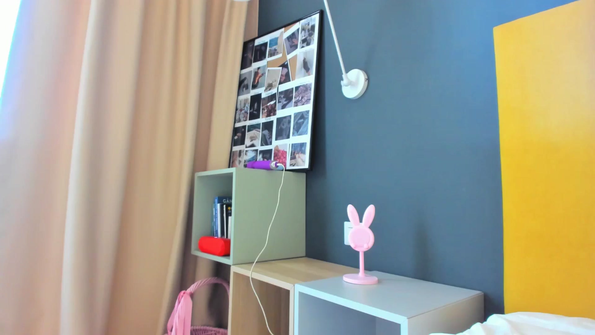 Gallery image thumbnail from Eve___'s myfreecams stream on, 04/24/2025, 14:23 image 12 of 20