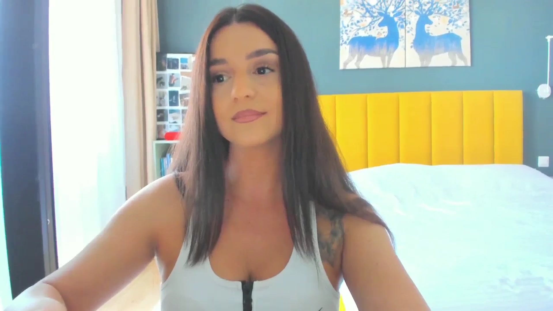 Gallery image thumbnail from Eve___'s myfreecams stream on, 04/30/2025, 16:09 image 2 of 20