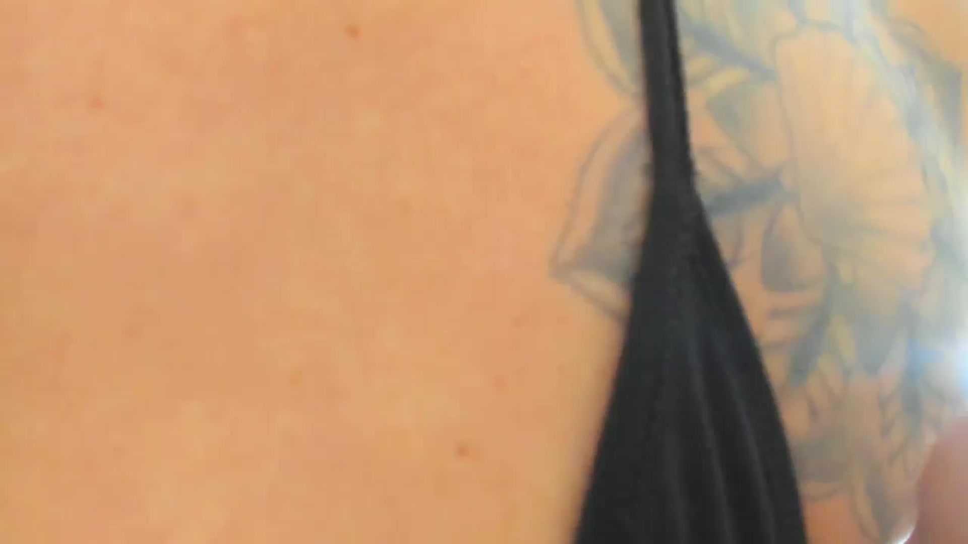 Gallery image thumbnail from Eve___'s myfreecams stream on, 05/02/2025, 12:38 image 17 of 20