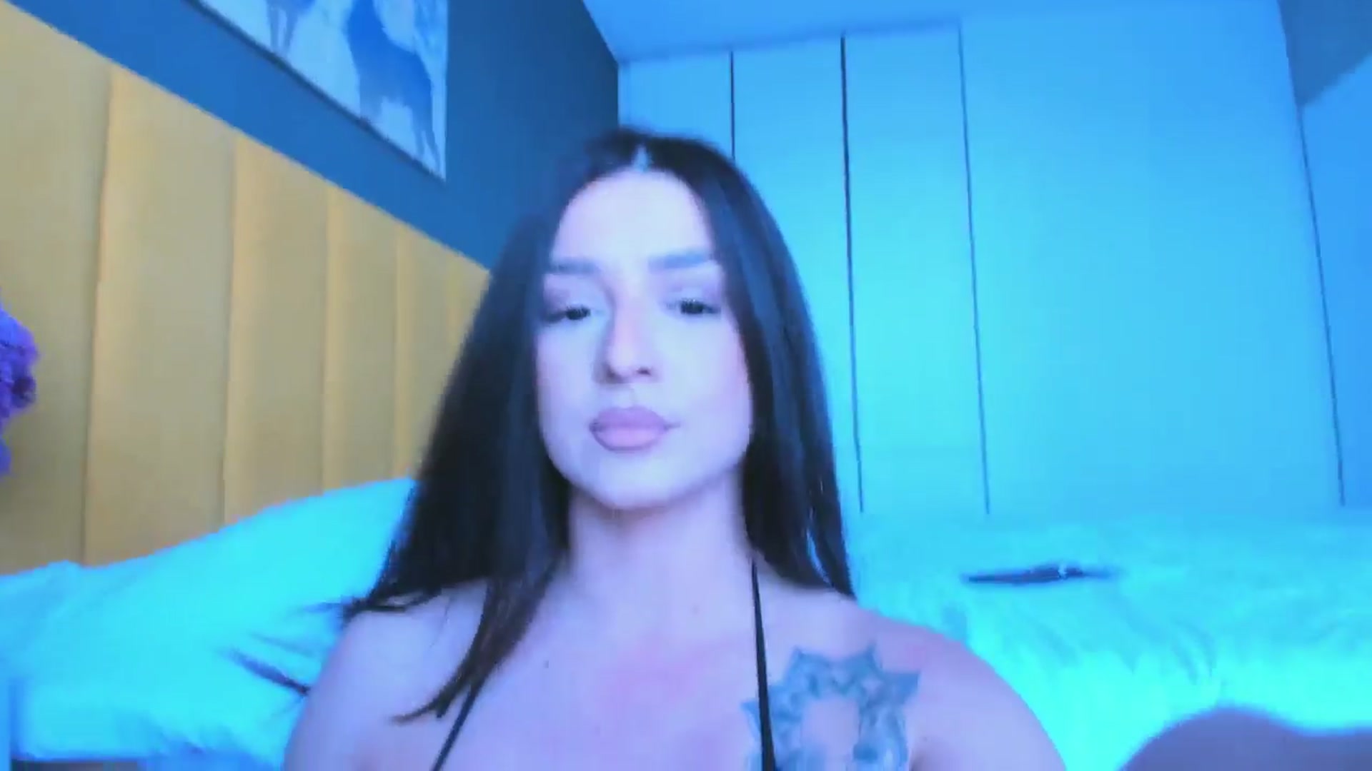 Gallery image thumbnail from Eve___'s myfreecams stream on, 05/02/2025, 14:23 image 6 of 20