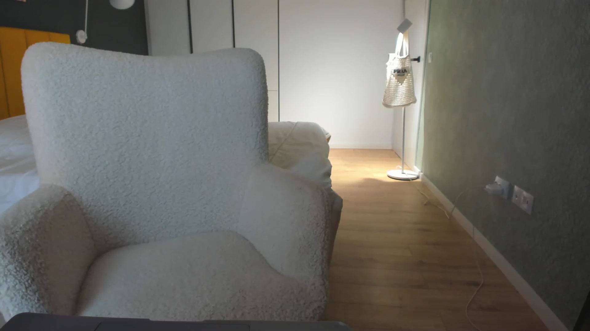Gallery image thumbnail from Eve___'s myfreecams stream on, 05/18/2025, 14:32 image 12 of 20