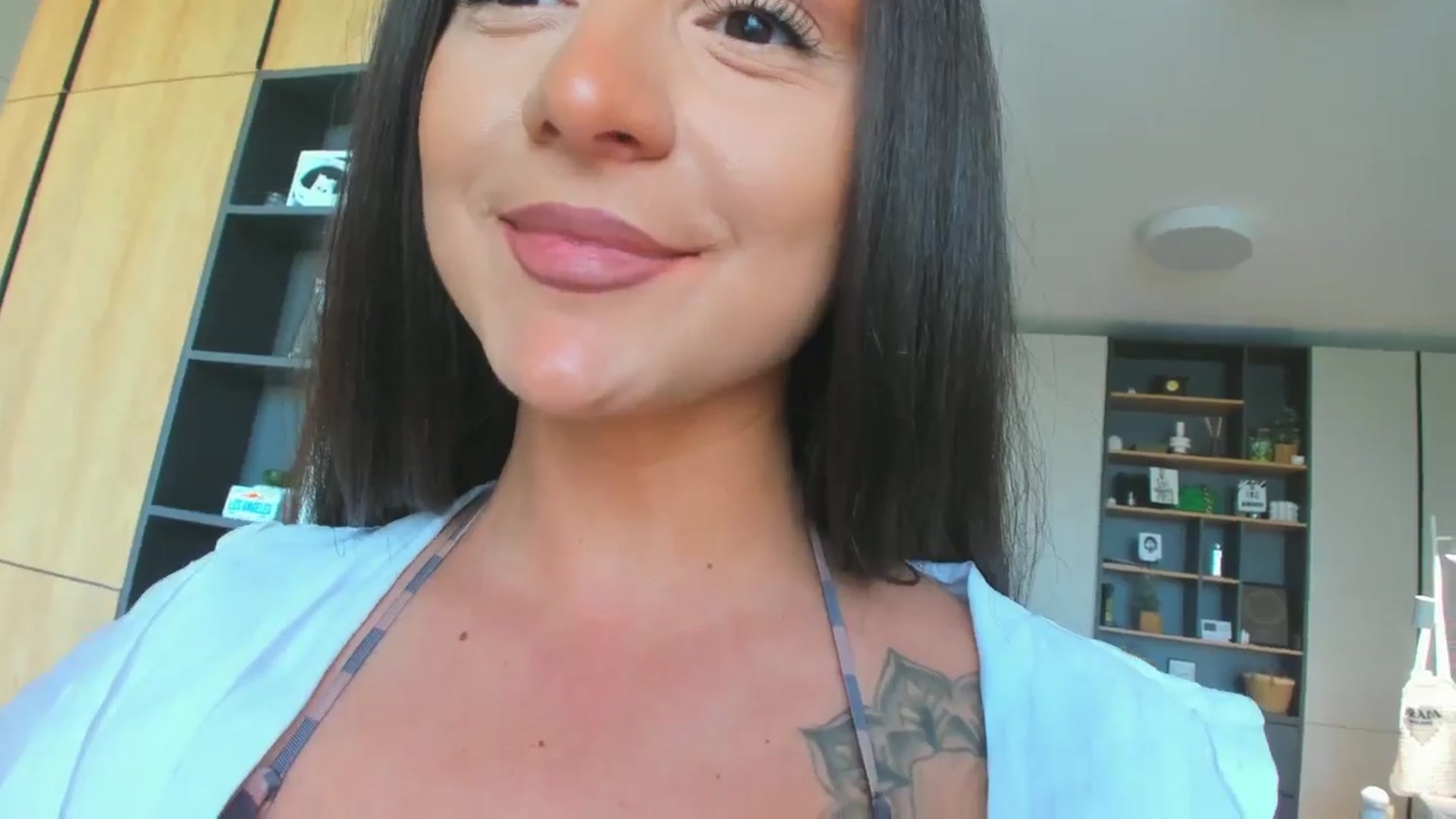Gallery image thumbnail from Eve___'s myfreecams stream on, 05/21/2025, 14:54 image 3 of 20