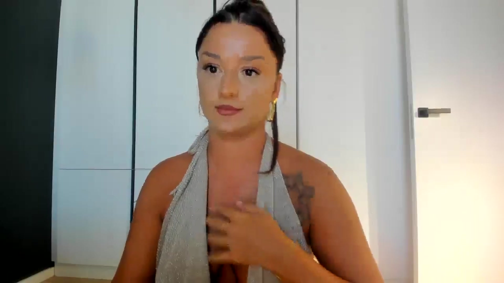 Gallery image thumbnail from Eve___'s myfreecams stream on, 07/23/2025, 14:39 image 20 of 20