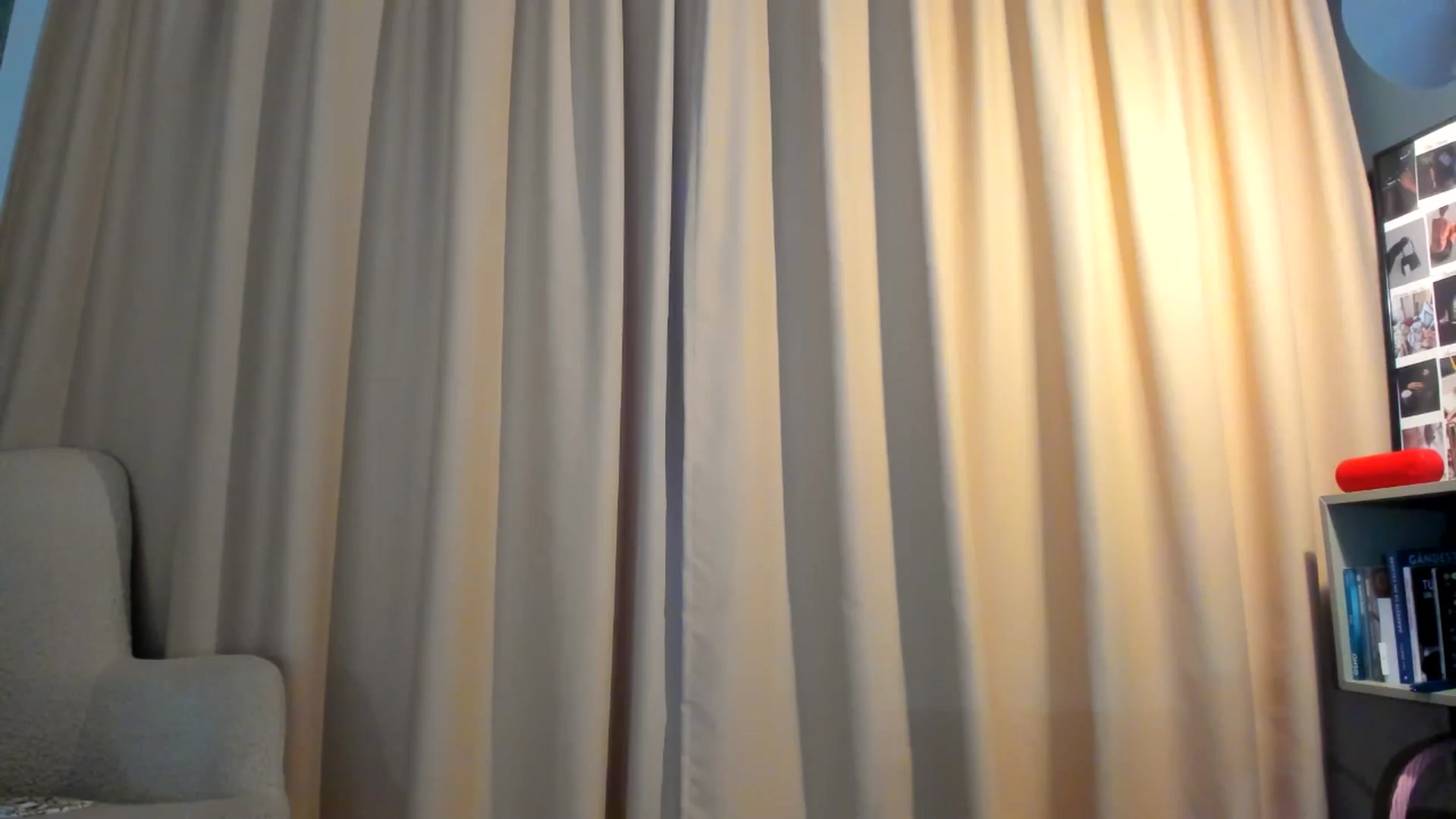 Gallery image thumbnail from Eve___'s myfreecams stream on, 08/07/2025, 15:18 image 19 of 20