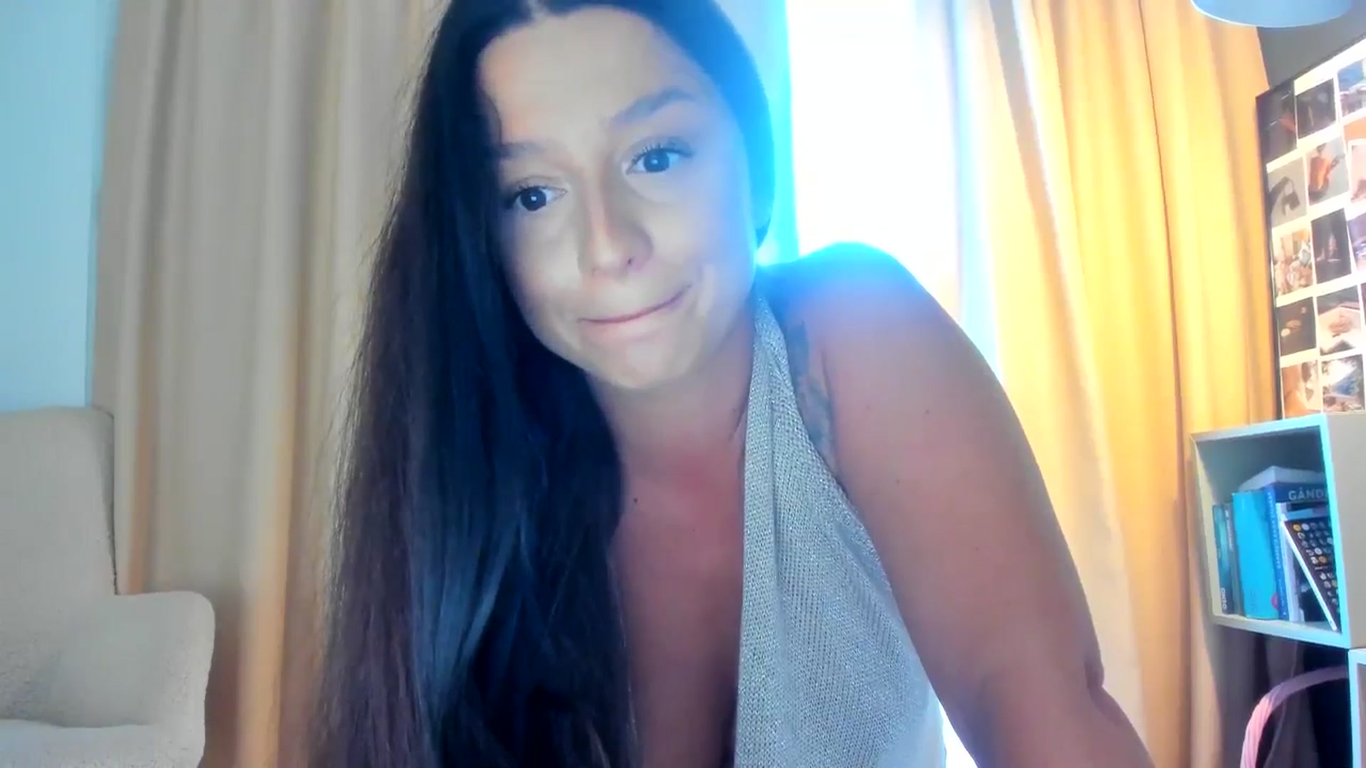 Gallery image thumbnail from Eve___'s myfreecams stream on, 08/10/2025, 14:19 image 20 of 20