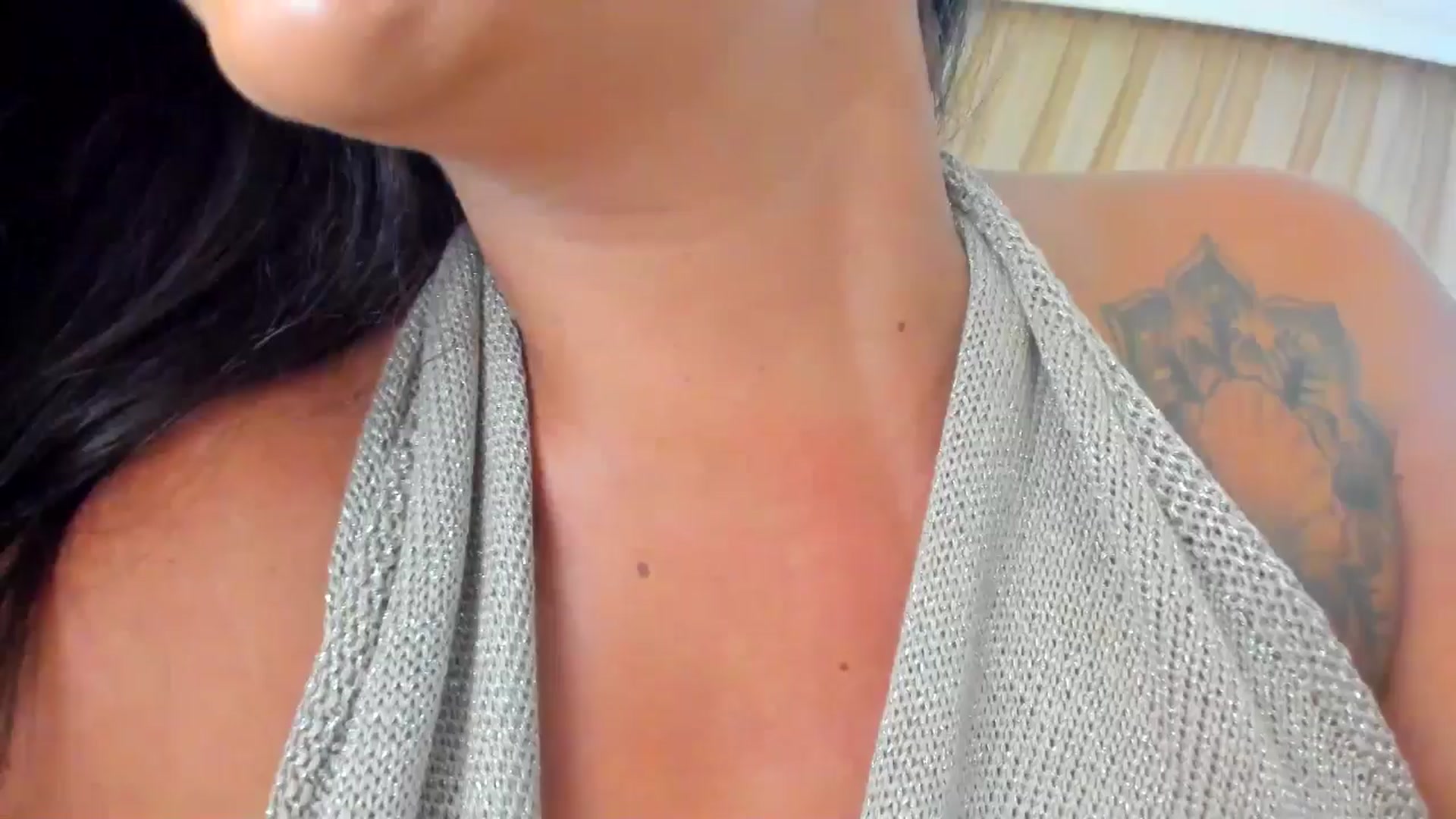 Gallery image thumbnail from Eve___'s myfreecams stream on, 08/10/2025, 14:19 image 15 of 20