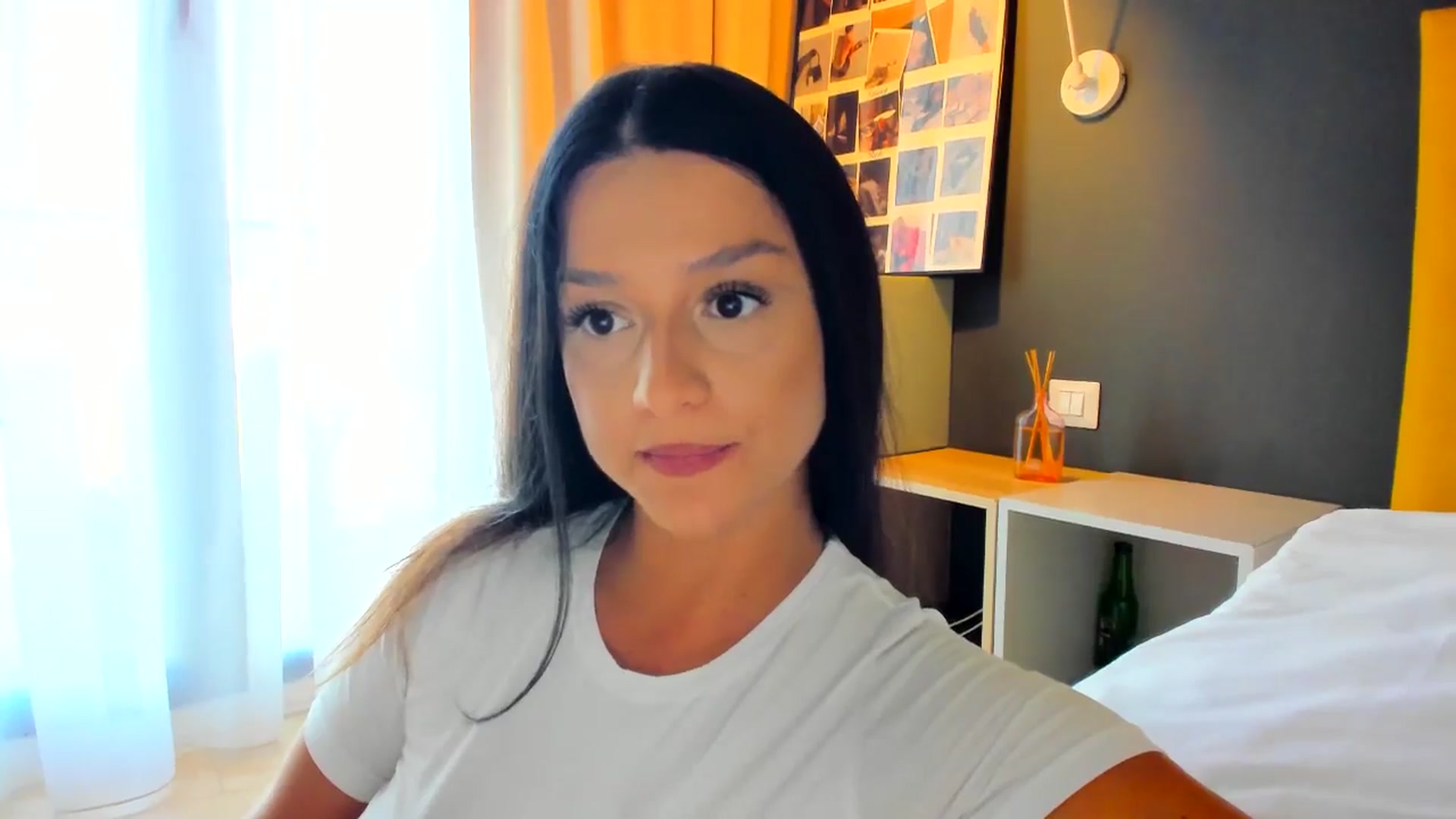 Gallery image thumbnail from Eve___'s myfreecams stream on, 08/10/2025, 15:40 image 14 of 20