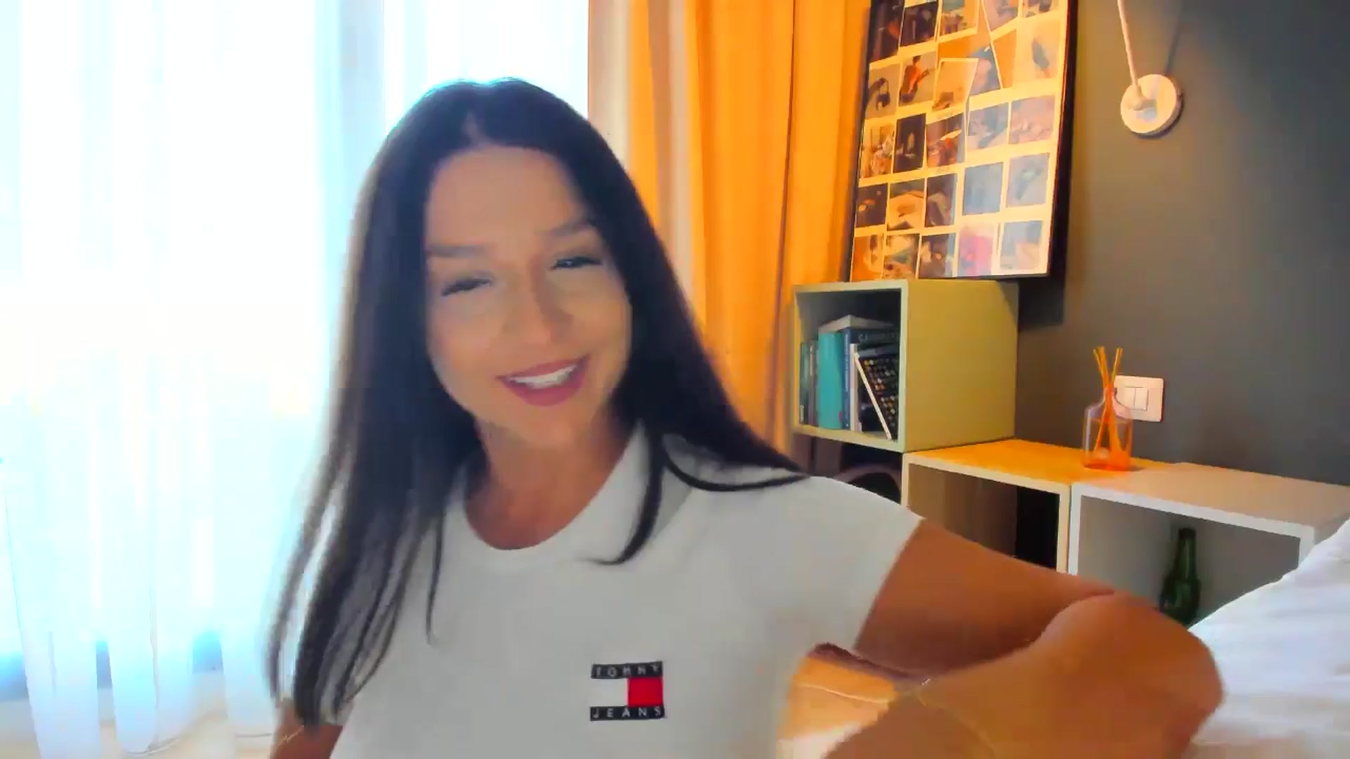 Gallery image thumbnail from Eve___'s myfreecams stream on, 08/10/2025, 15:53 image 5 of 20