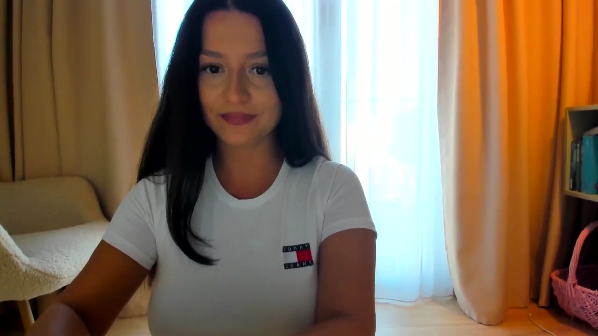Gallery image thumbnail from Eve___'s myfreecams stream on, 08/10/2025, 15:53 image 18 of 20