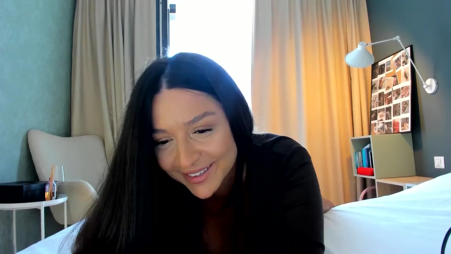 Gallery image thumbnail from Eve___'s myfreecams stream on, 08/24/2025, 14:05 image 19 of 20