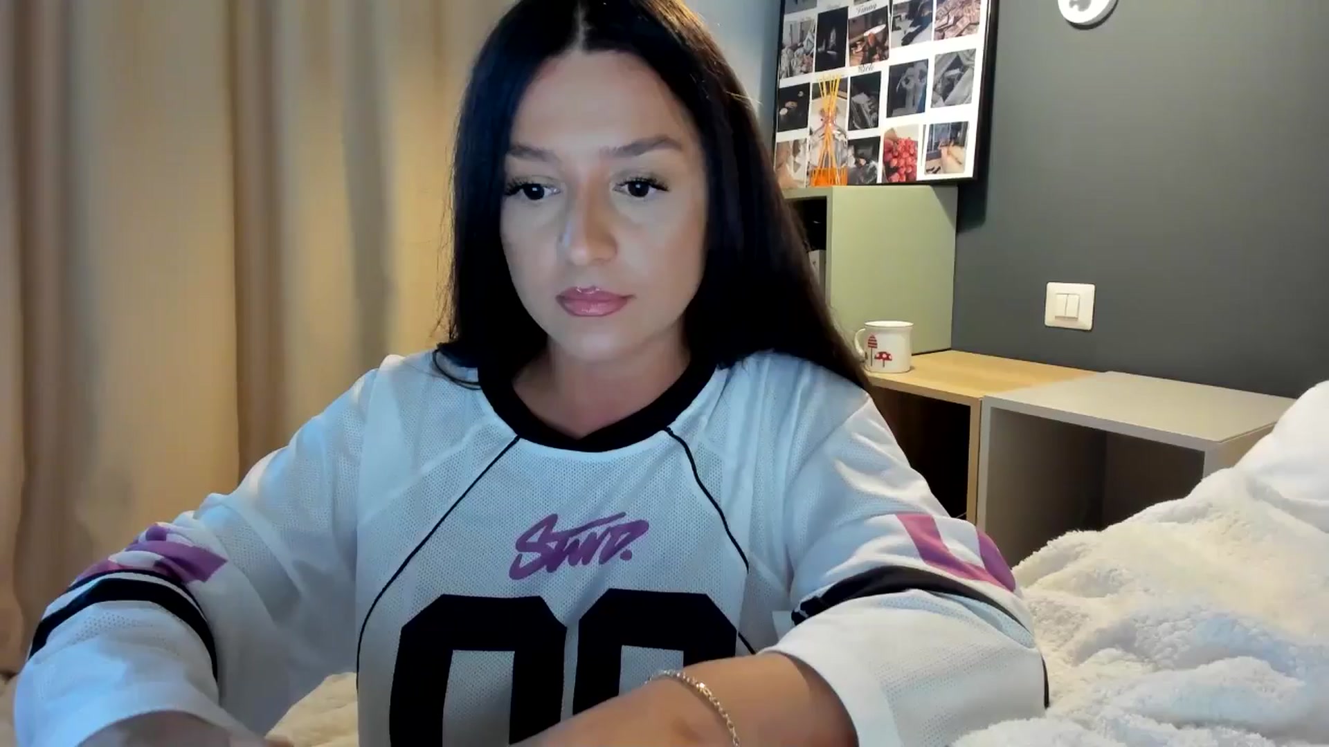Gallery image thumbnail from Eve___'s myfreecams stream on, 09/10/2025, 15:25 image 20 of 20