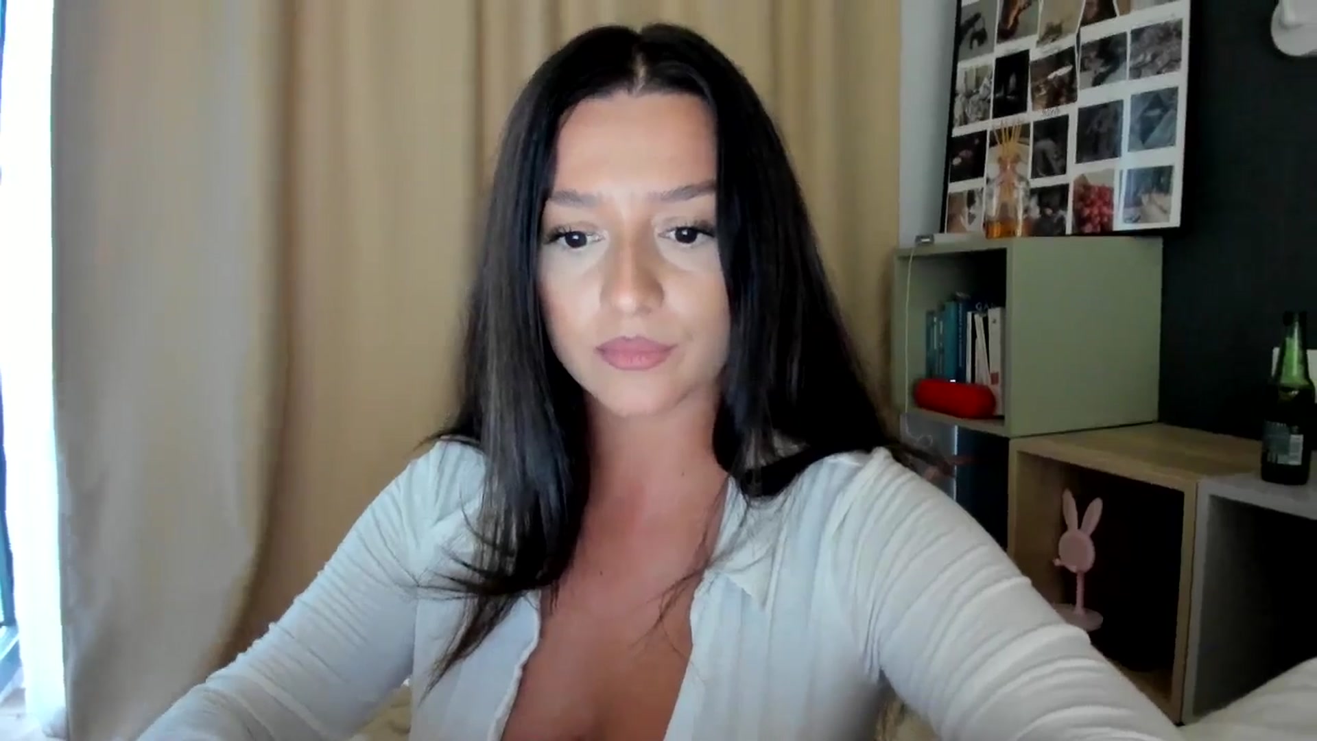 Gallery image thumbnail from Eve___'s myfreecams stream on, 09/14/2025, 15:29 image 17 of 20