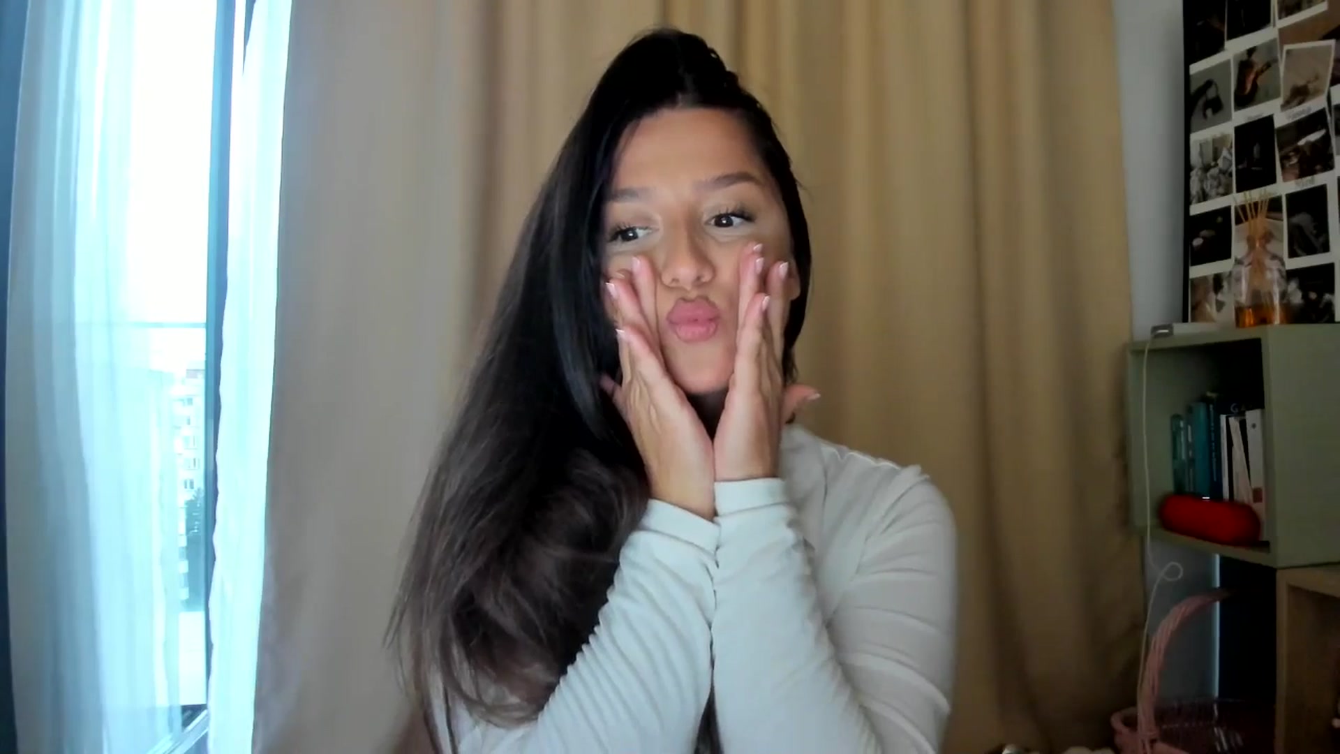 Gallery image thumbnail from Eve___'s myfreecams stream on, 09/14/2025, 15:29 image 20 of 20