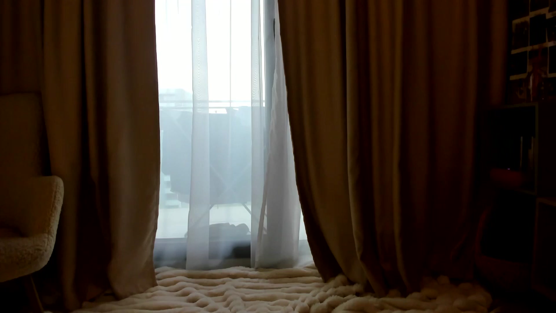 Gallery image thumbnail from Eve___'s myfreecams stream on, 09/25/2025, 15:23 image 4 of 20
