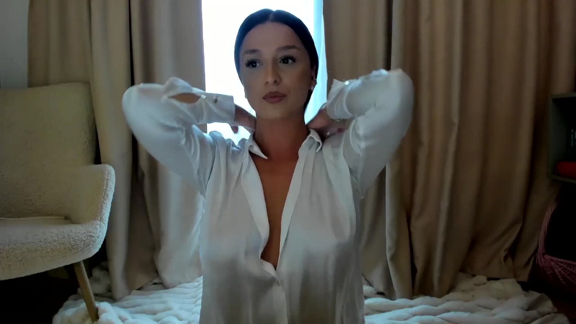 Gallery image thumbnail from Eve___'s myfreecams stream on, 09/25/2025, 15:23 image 5 of 20