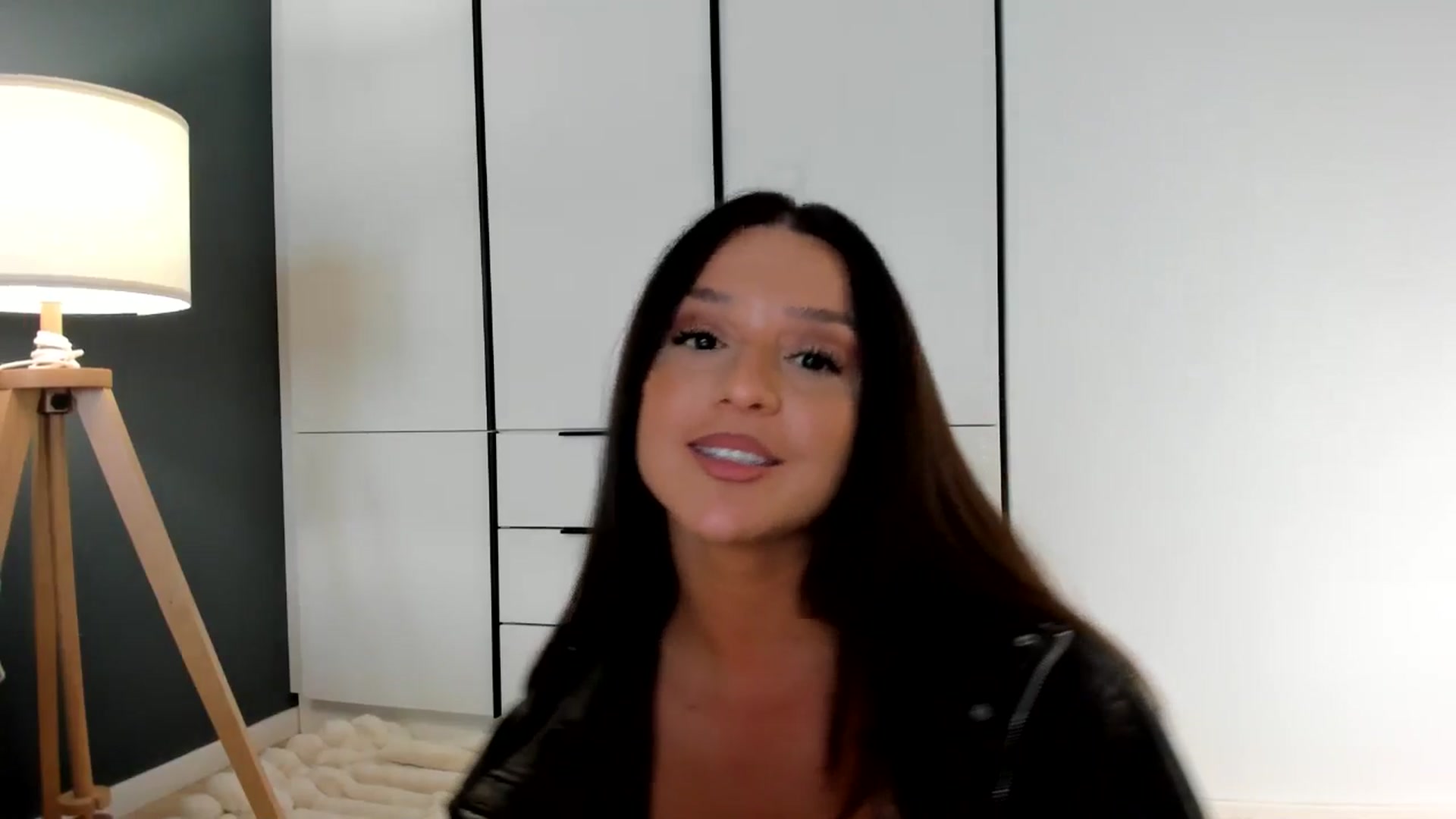 Gallery image thumbnail from Eve___'s myfreecams stream on, 10/01/2025, 14:23 image 9 of 20
