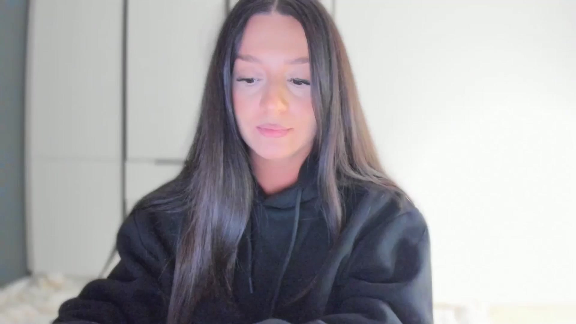 Gallery image thumbnail from Eve___'s myfreecams stream on, 10/05/2025, 18:18 image 1 of 20