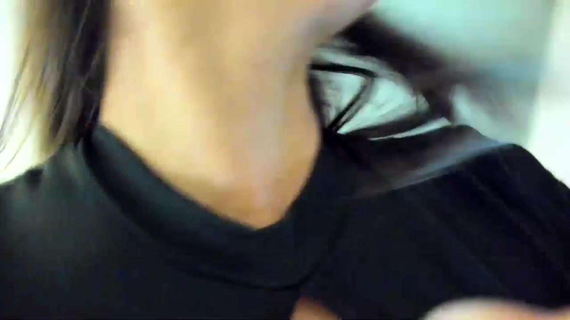 Gallery image thumbnail from Eve___'s myfreecams stream on, 10/24/2025, 13:39 image 17 of 20