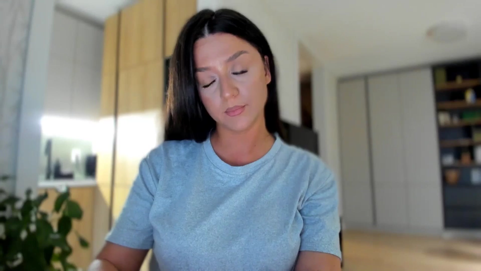 Gallery image thumbnail from Eve___'s myfreecams stream on, 10/26/2025, 14:56 image 19 of 20