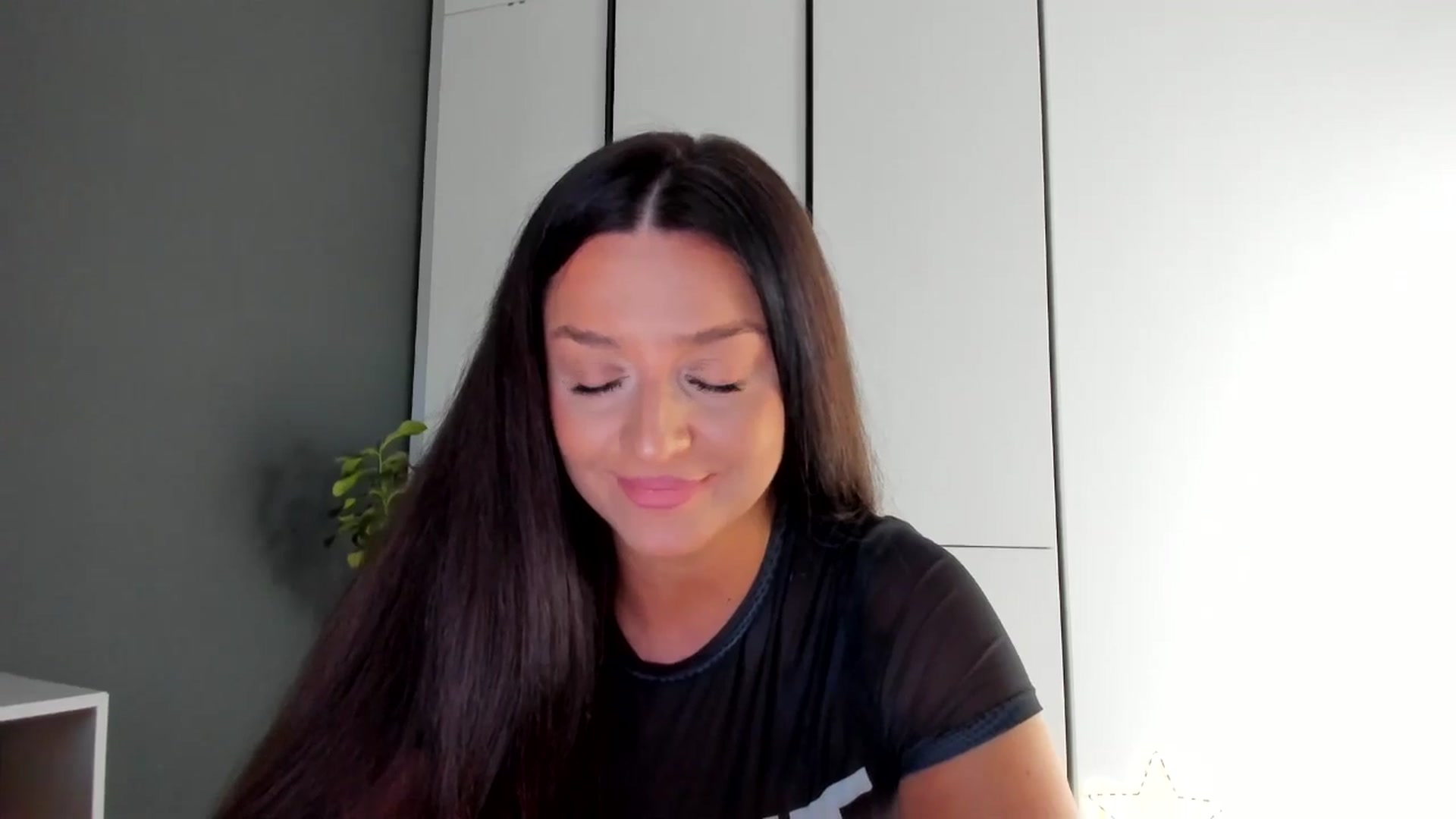 Gallery image thumbnail from Eve___'s myfreecams stream on, 11/06/2025, 16:03 image 12 of 20
