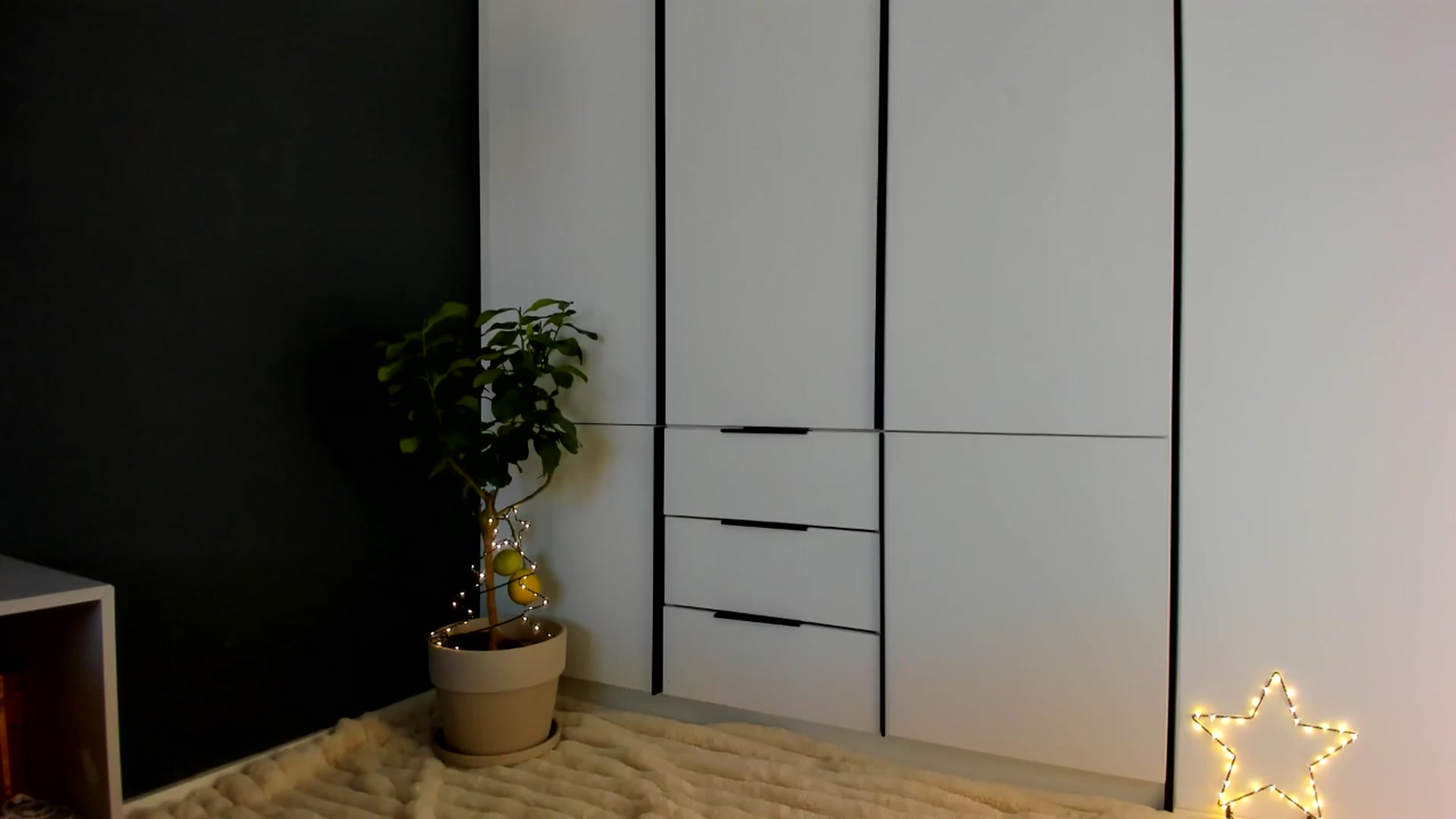 Gallery image thumbnail from Eve___'s myfreecams stream on, 11/06/2025, 16:03 image 4 of 20