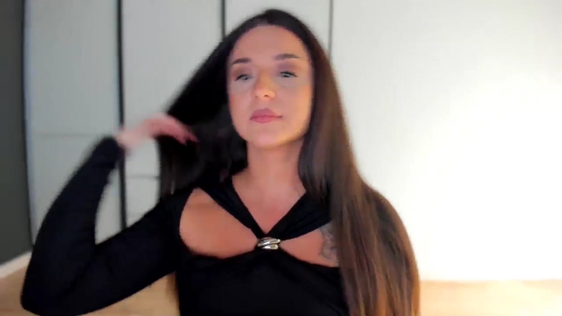 Gallery image thumbnail from Eve___'s myfreecams stream on, 11/09/2025, 15:05 image 17 of 20