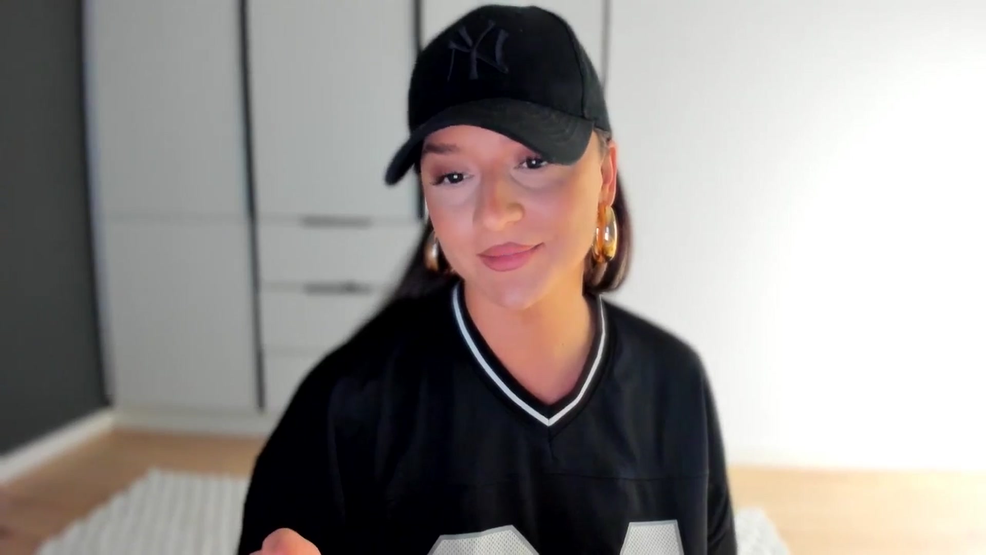 Gallery image thumbnail from Eve___'s myfreecams stream on, 11/16/2025, 14:55 image 11 of 20