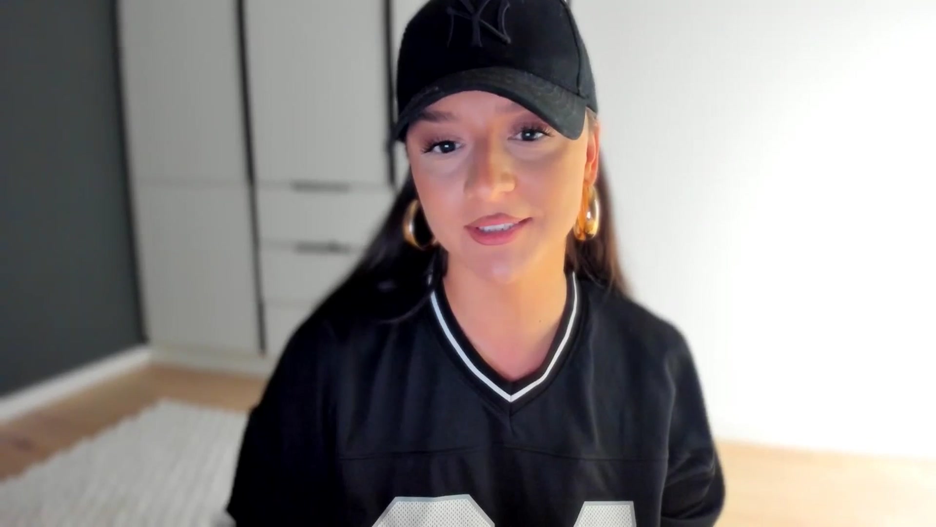 Gallery image thumbnail from Eve___'s myfreecams stream on, 11/16/2025, 15:08 image 10 of 20