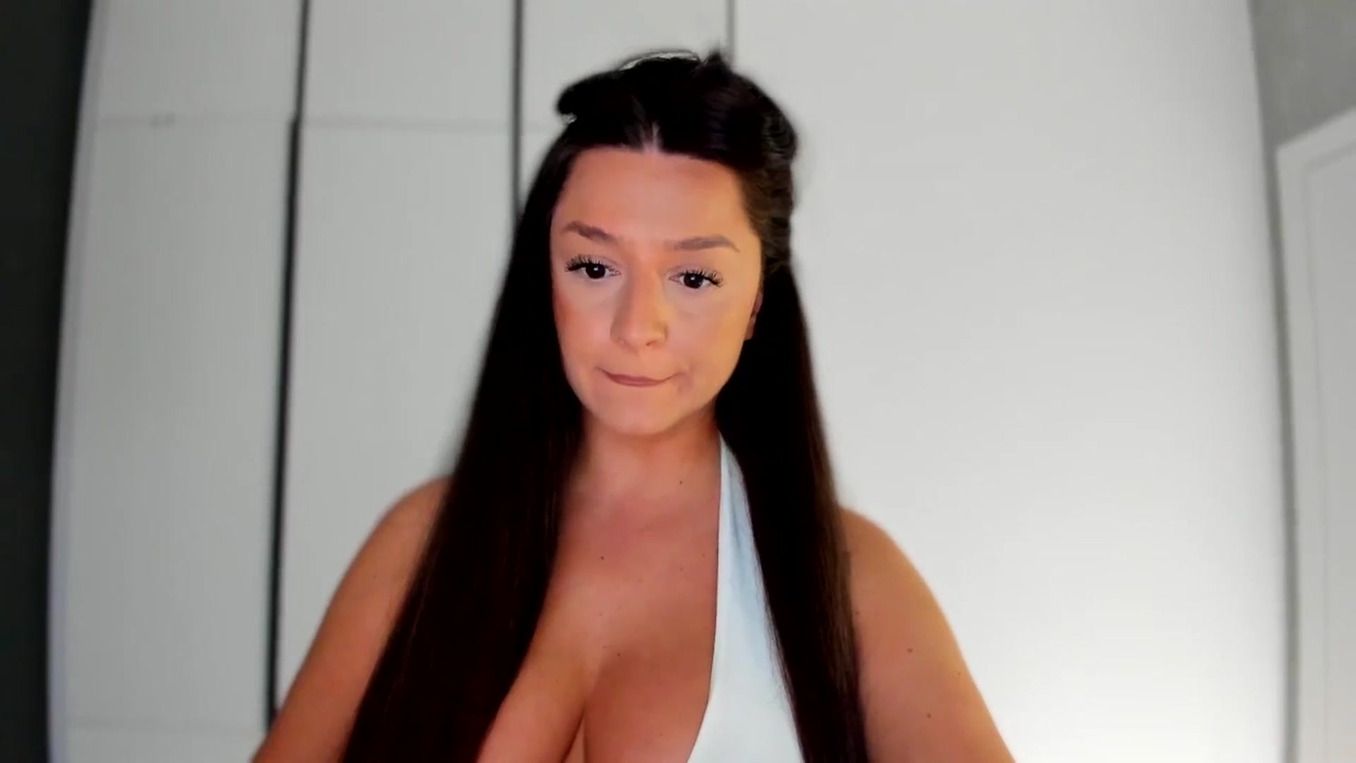 Gallery image thumbnail from Eve___'s myfreecams stream on, 11/17/2025, 14:35 image 3 of 20