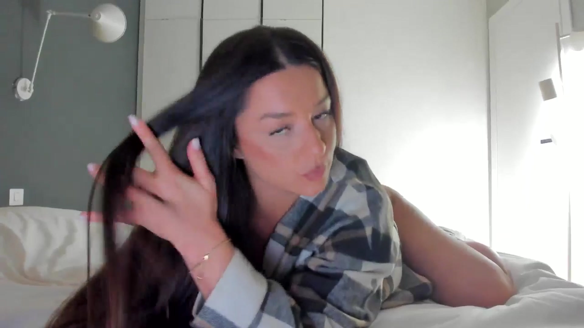 Gallery image thumbnail from Eve___'s myfreecams stream on, 11/22/2025, 16:20 image 19 of 20