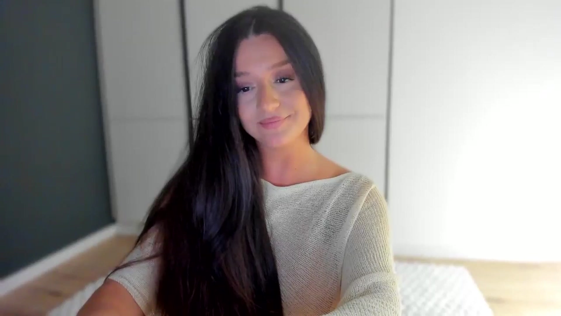 Gallery image thumbnail from Eve___'s myfreecams stream on, 11/28/2025, 16:01 image 14 of 20
