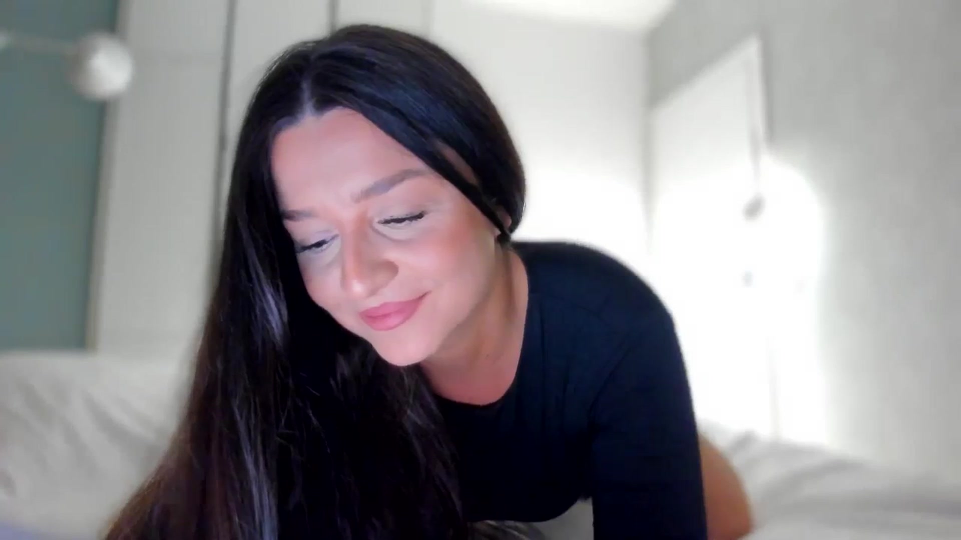 Gallery image thumbnail from Eve___'s myfreecams stream on, 11/29/2025, 15:37 image 14 of 20