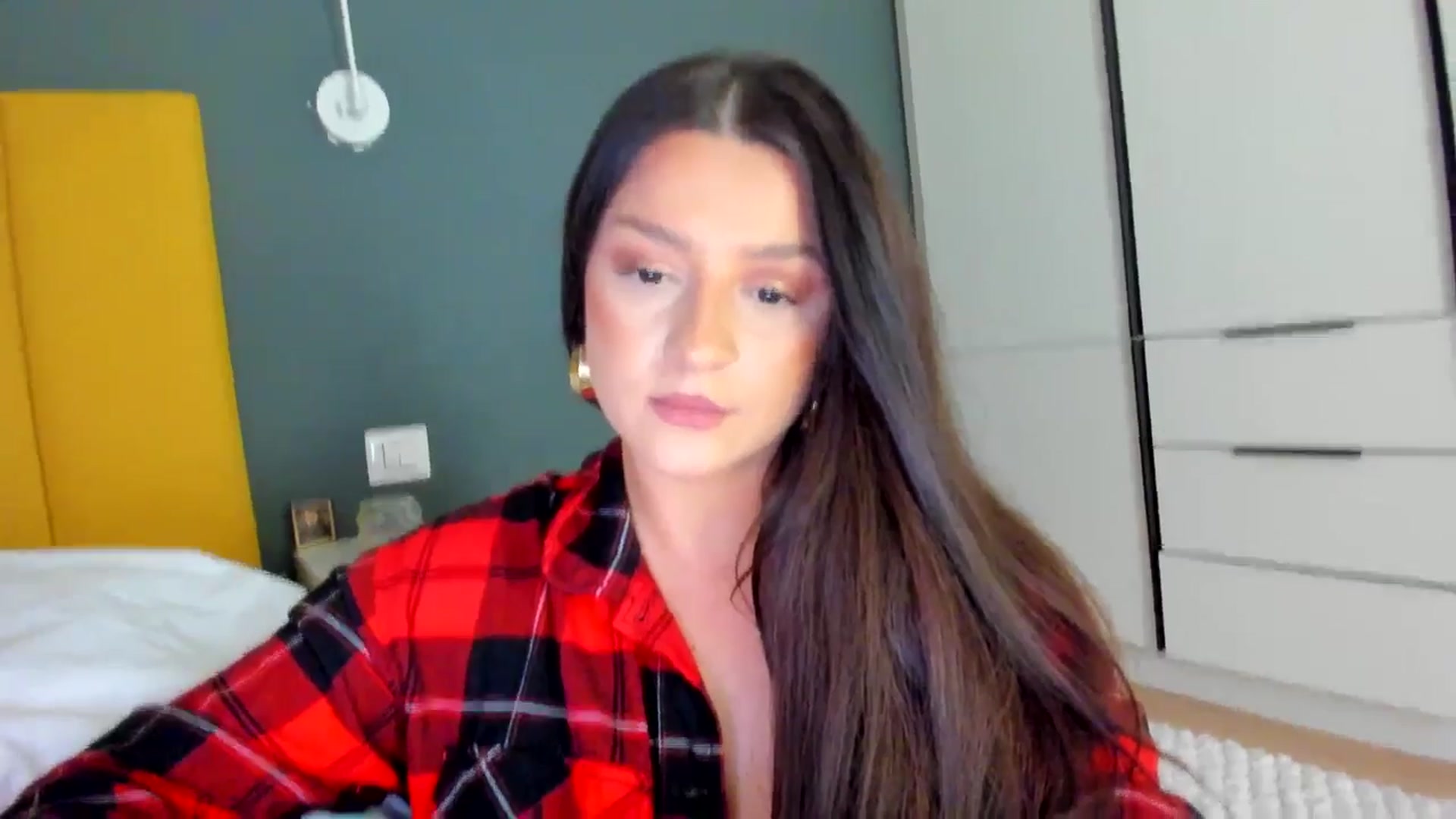 Gallery image thumbnail from Eve___'s myfreecams stream on, 12/07/2025, 16:06 image 18 of 20
