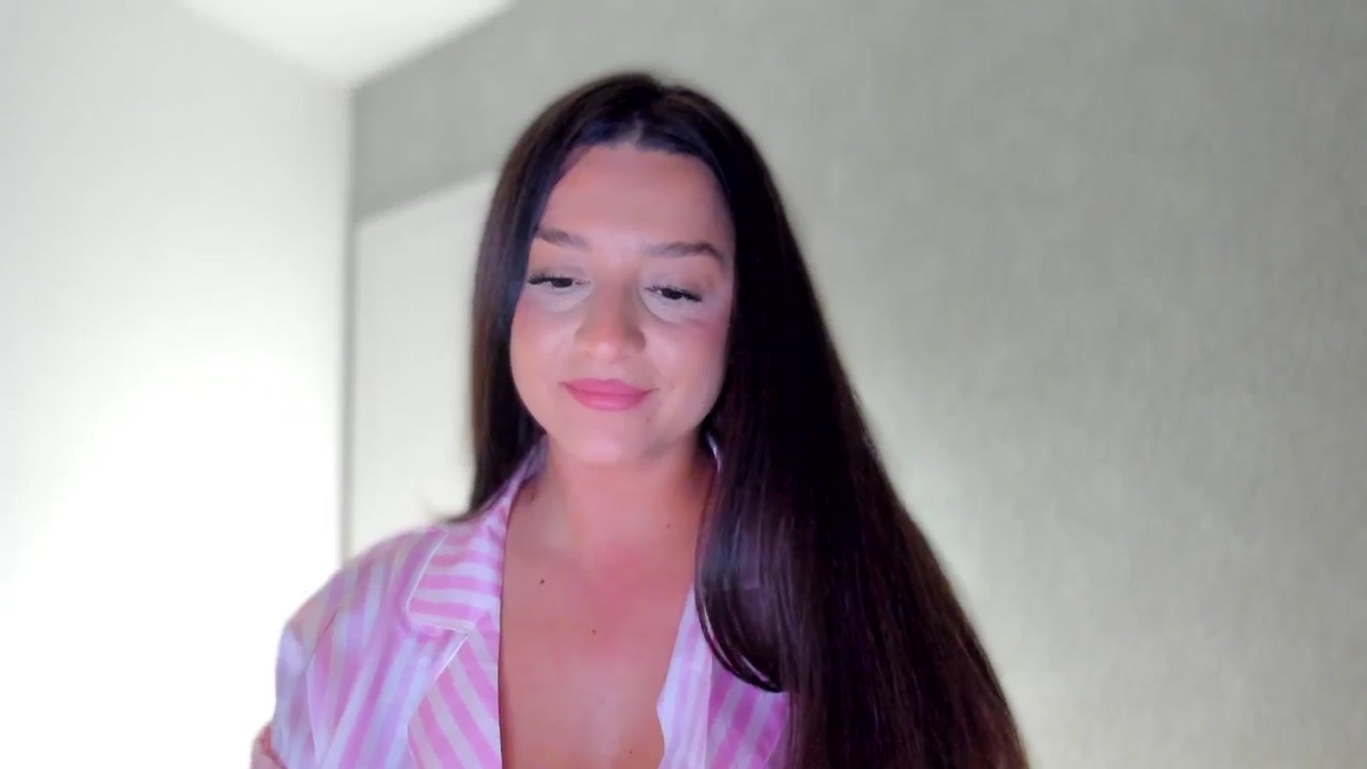 Gallery image thumbnail from Eve___'s myfreecams stream on, 12/08/2025, 15:46 image 10 of 20