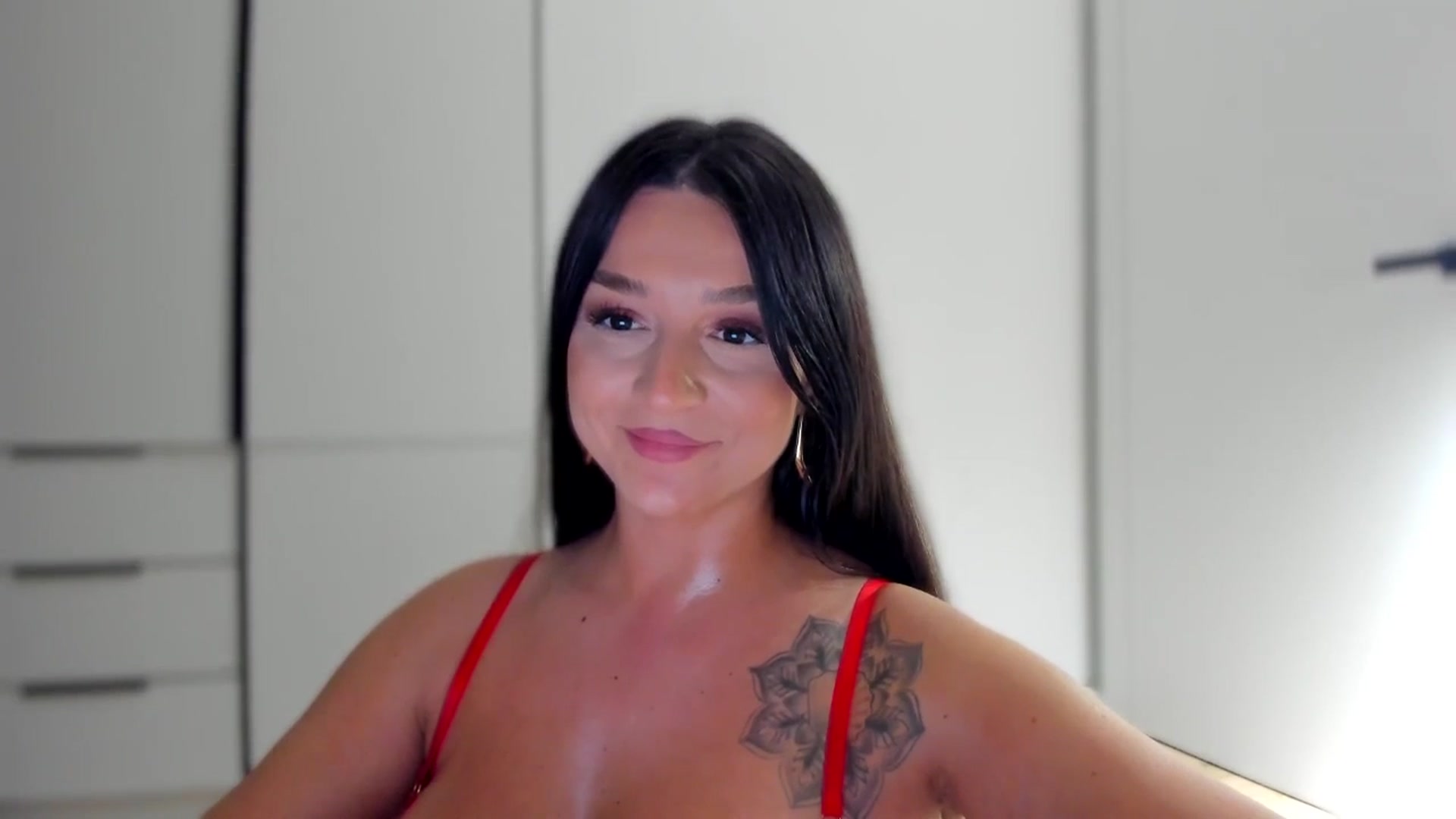 Gallery image thumbnail from Eve___'s myfreecams stream on, 12/13/2025, 16:51 image 13 of 20
