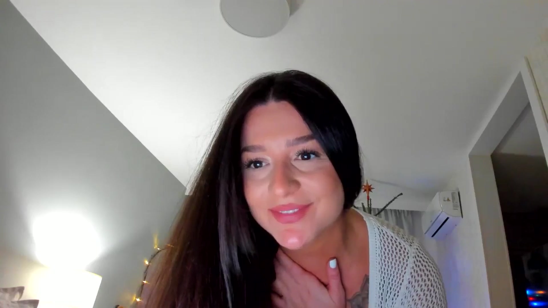 Gallery image thumbnail from Eve___'s myfreecams stream on, 12/20/2025, 17:10 image 3 of 20