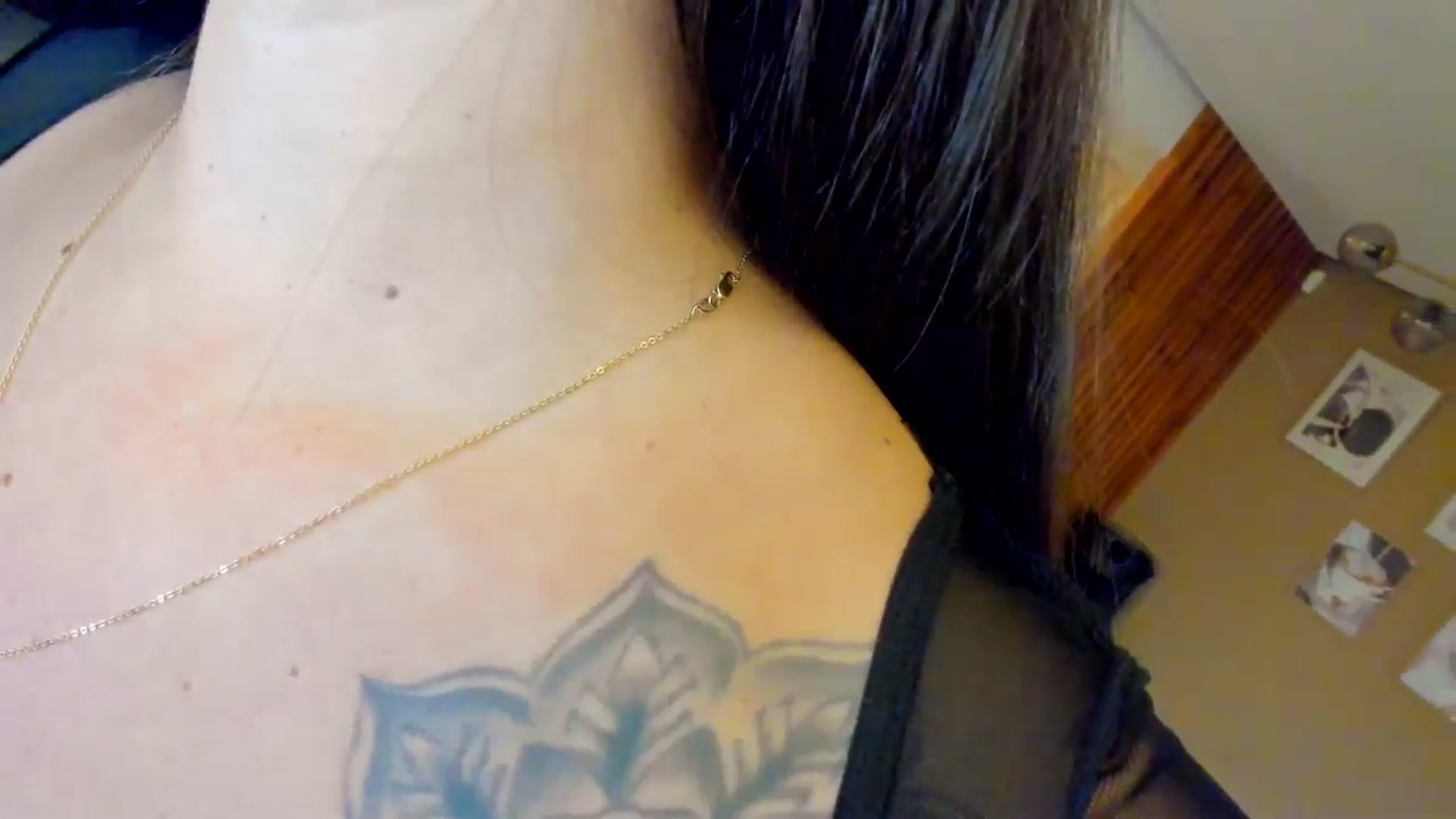 Gallery image thumbnail from Eve___'s myfreecams stream on, 12/28/2025, 15:24 image 9 of 20