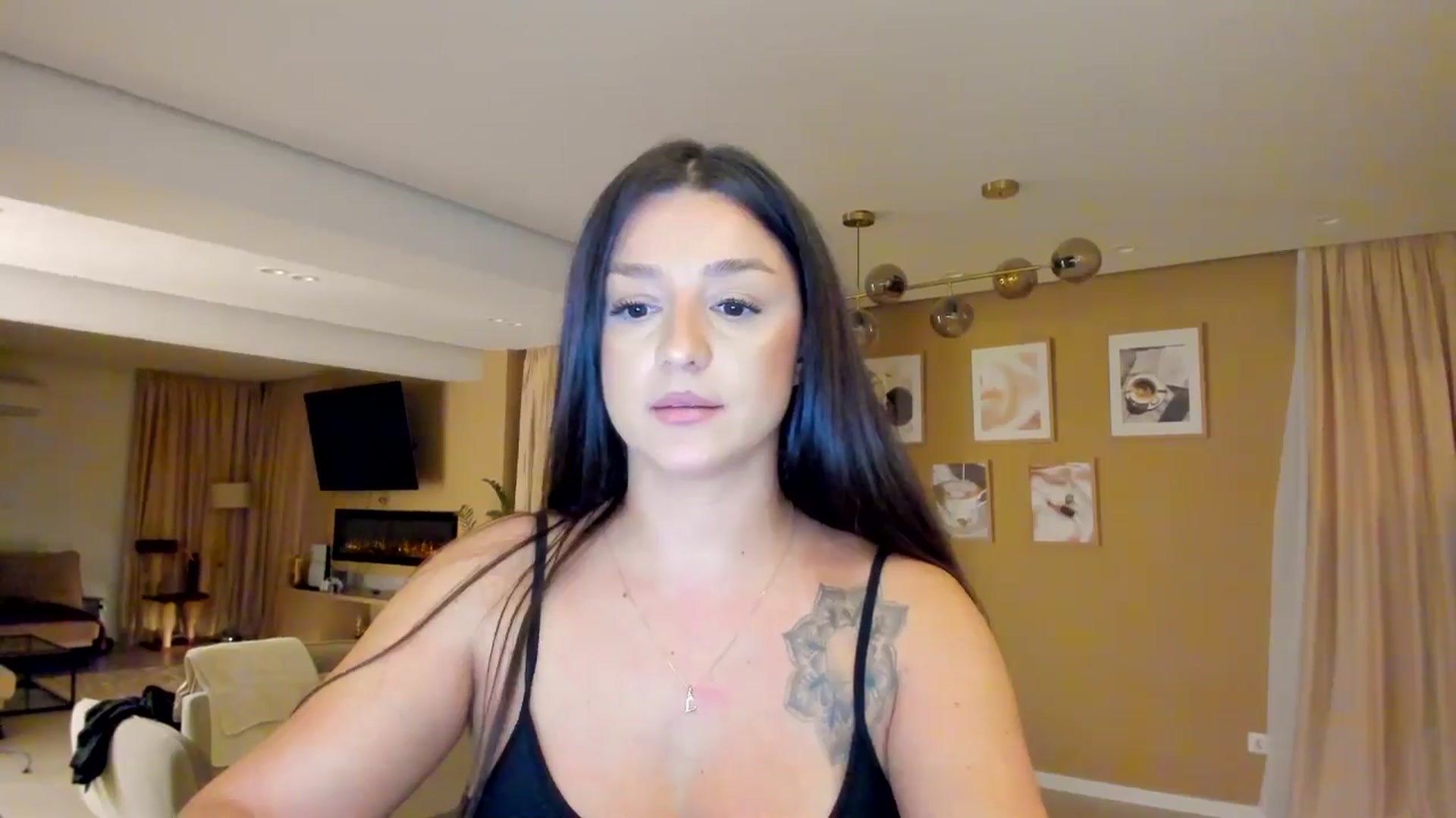 Gallery image thumbnail from Eve___'s myfreecams stream on, 12/28/2025, 16:39 image 12 of 20