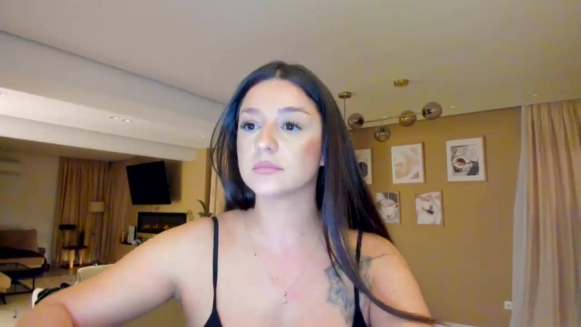 Gallery image thumbnail from Eve___'s myfreecams stream on, 12/28/2025, 16:39 image 17 of 20