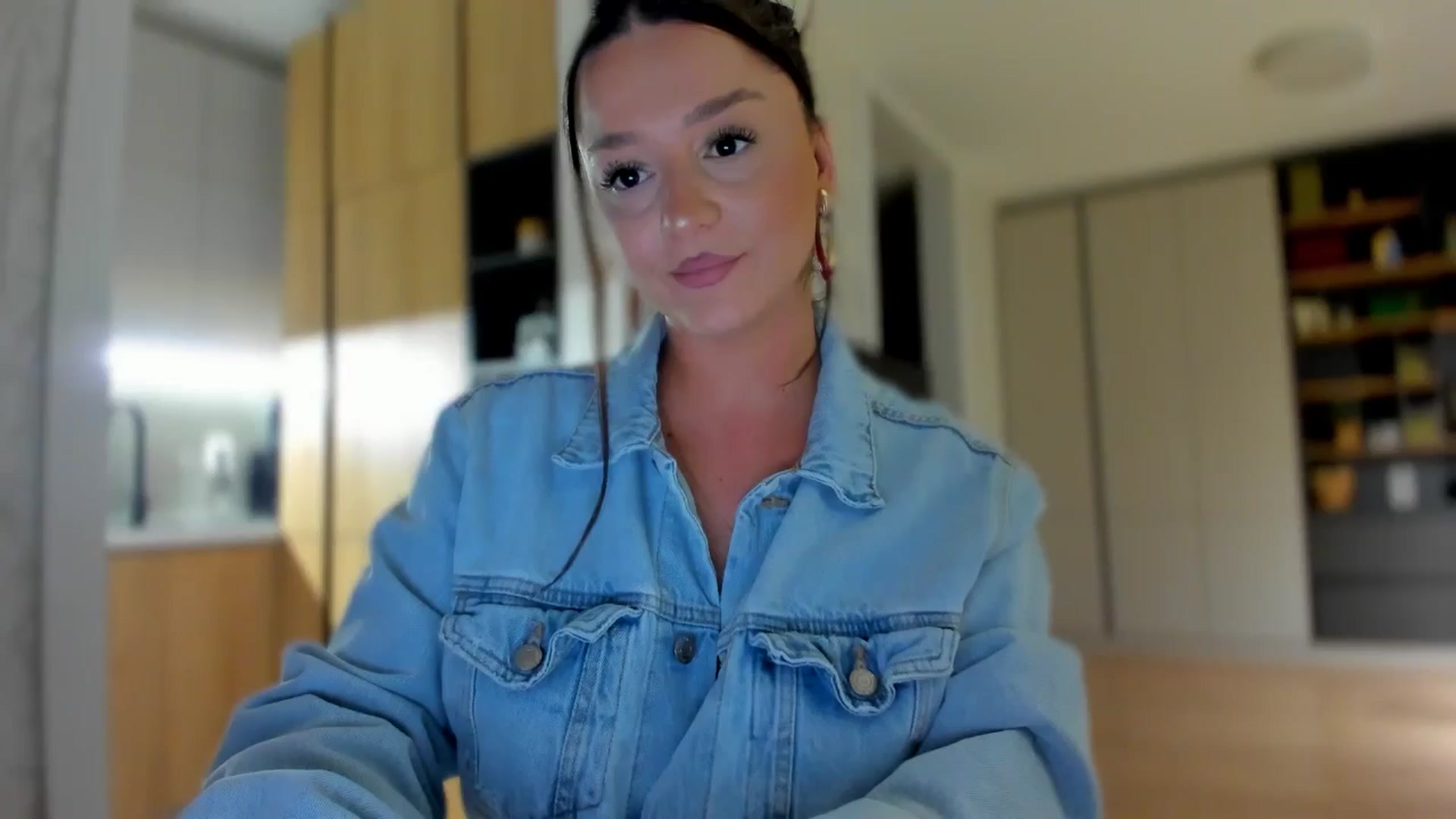 Gallery image thumbnail from Eve___'s myfreecams stream on, 01/06/2026, 17:26 image 15 of 20