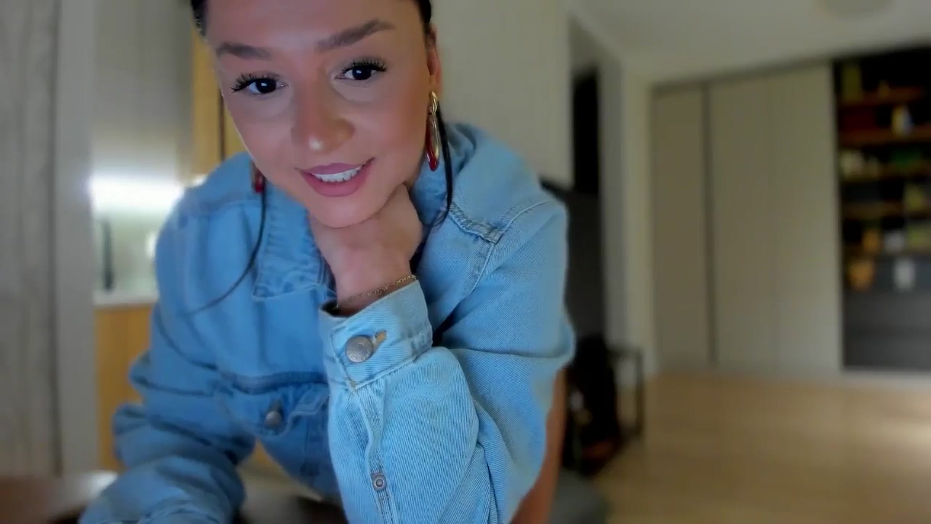 Gallery image thumbnail from Eve___'s myfreecams stream on, 01/06/2026, 17:26 image 14 of 20