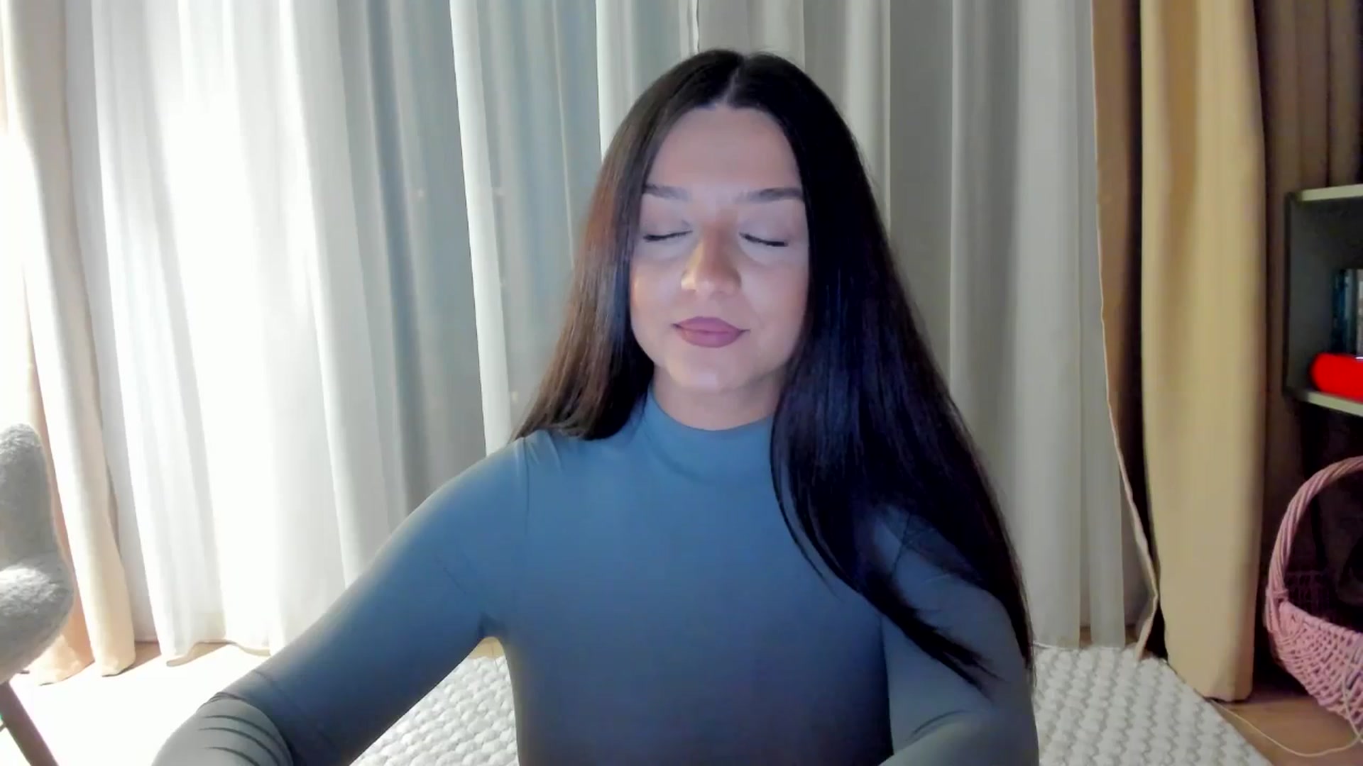 Gallery image thumbnail from Eve___'s myfreecams stream on, 01/13/2026, 16:18 image 13 of 20