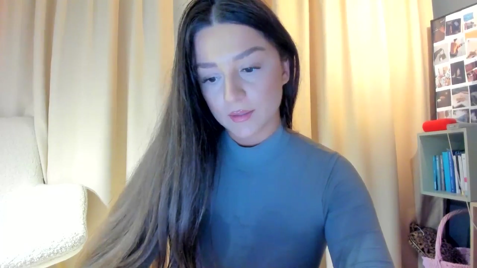 Gallery image thumbnail from Eve___'s myfreecams stream on, 02/01/2026, 17:11 image 15 of 20
