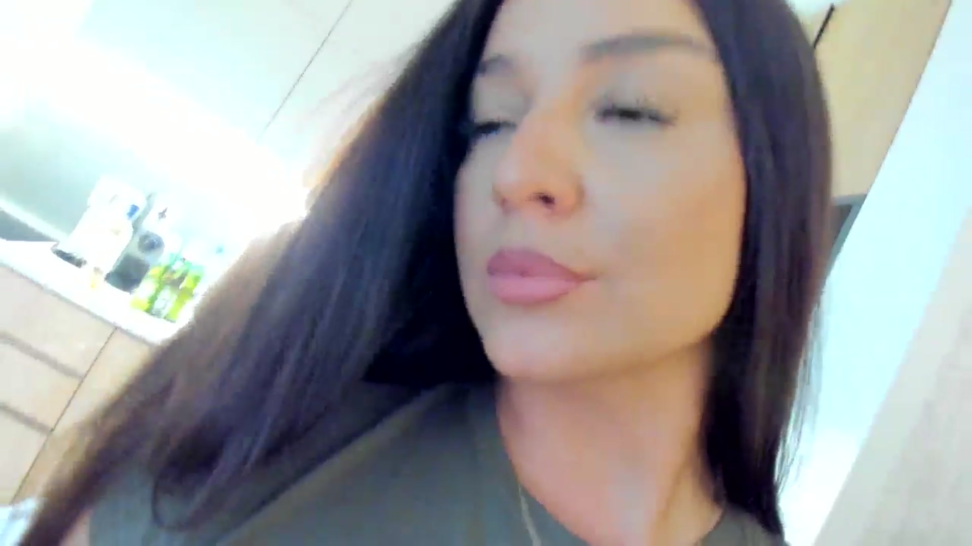Gallery image thumbnail from Eve___'s myfreecams stream on, 02/13/2026, 15:44 image 13 of 20
