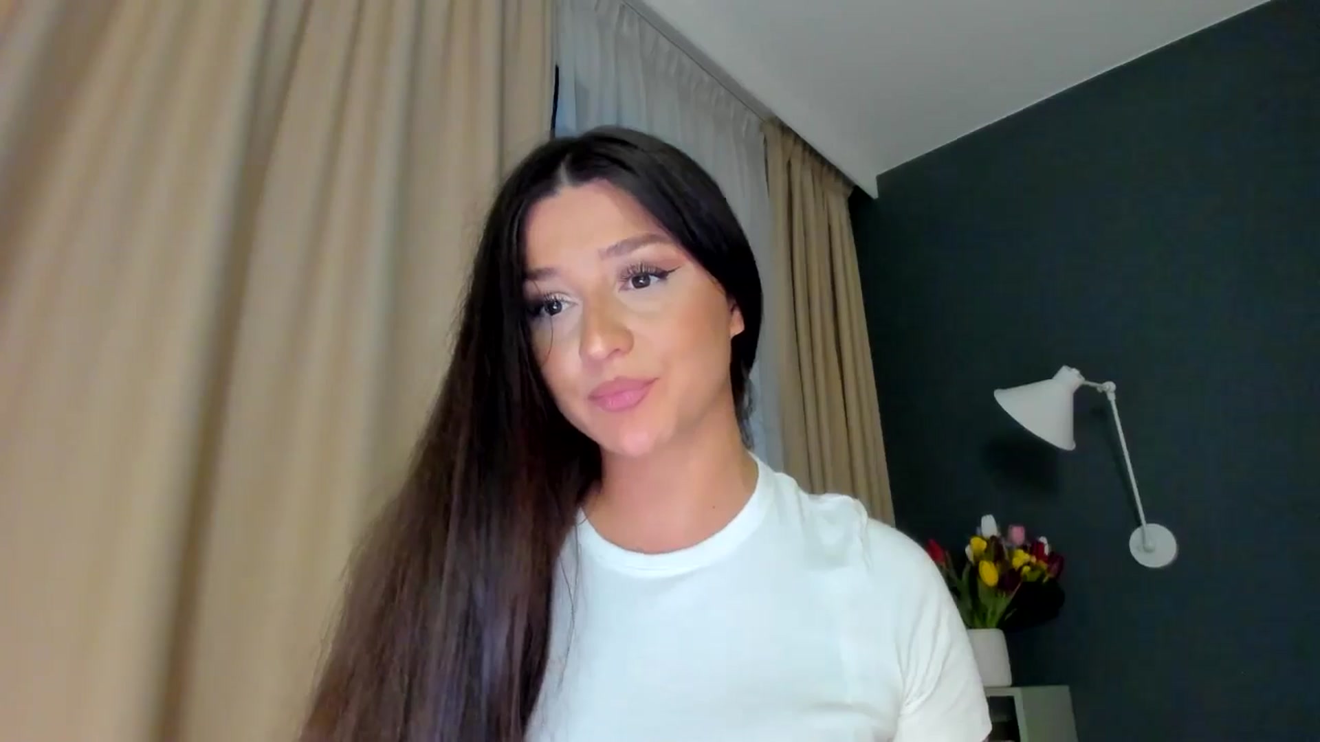 Gallery image thumbnail from Eve___'s myfreecams stream on, 02/14/2026, 16:28 image 9 of 20